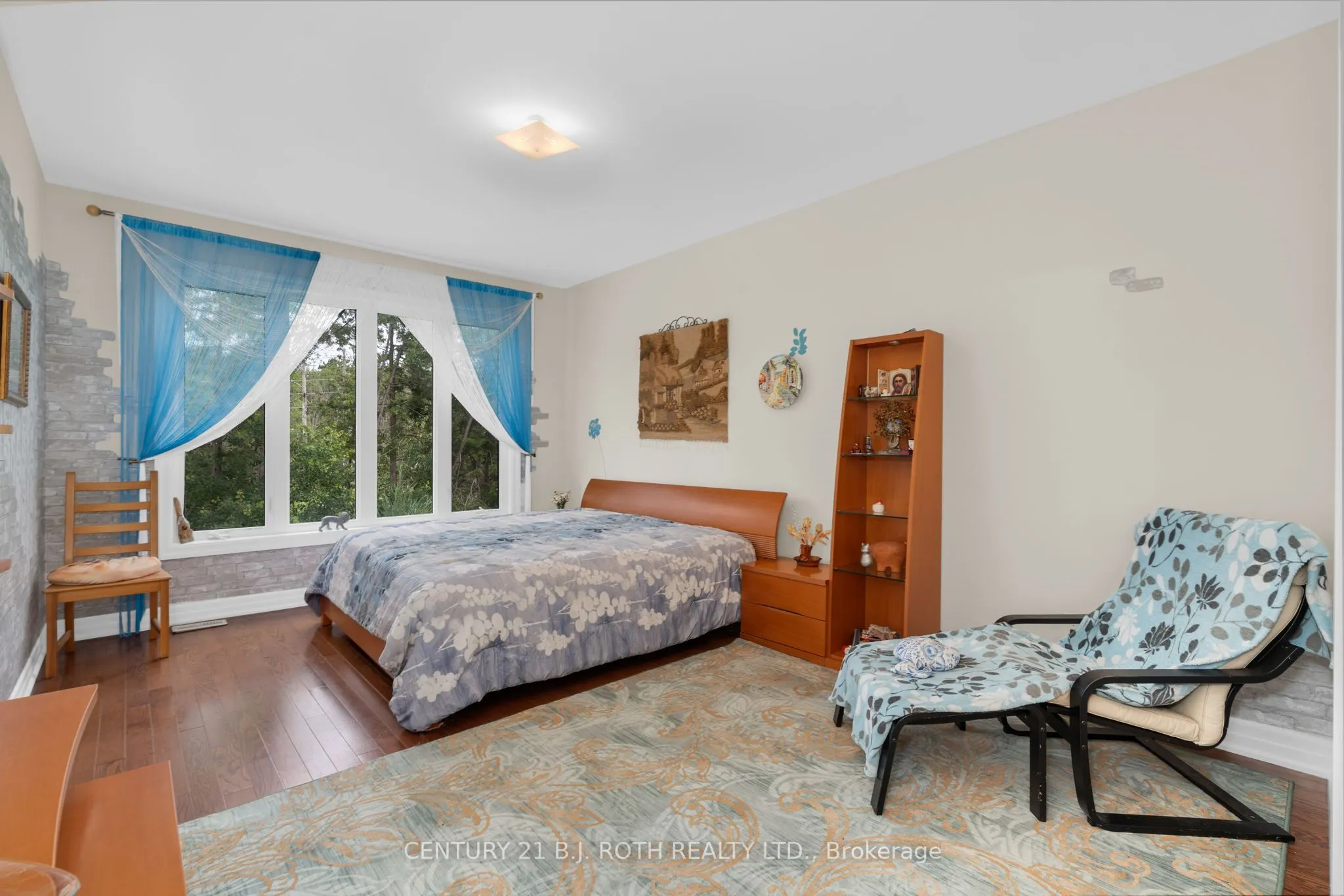 107 Allegra Drive