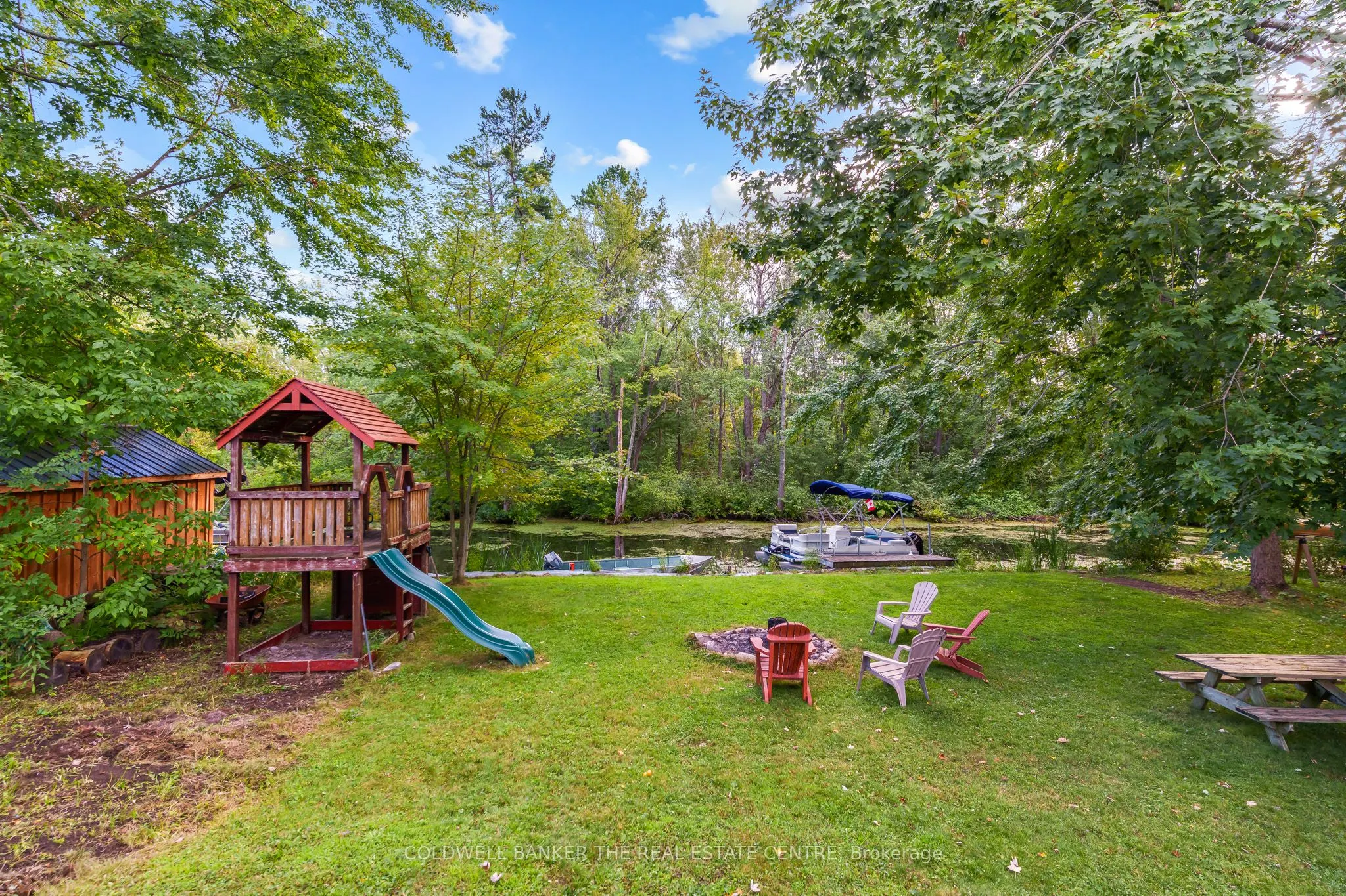 2656 Westshore Crescent