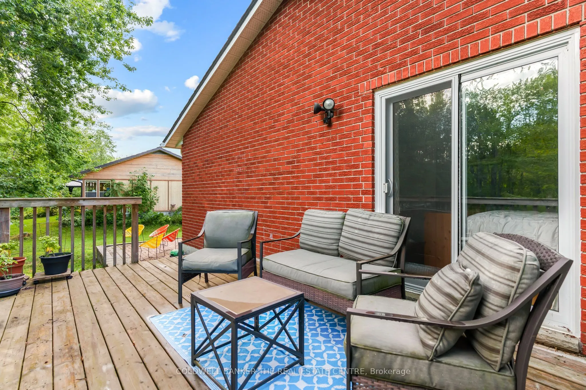 2656 Westshore Crescent