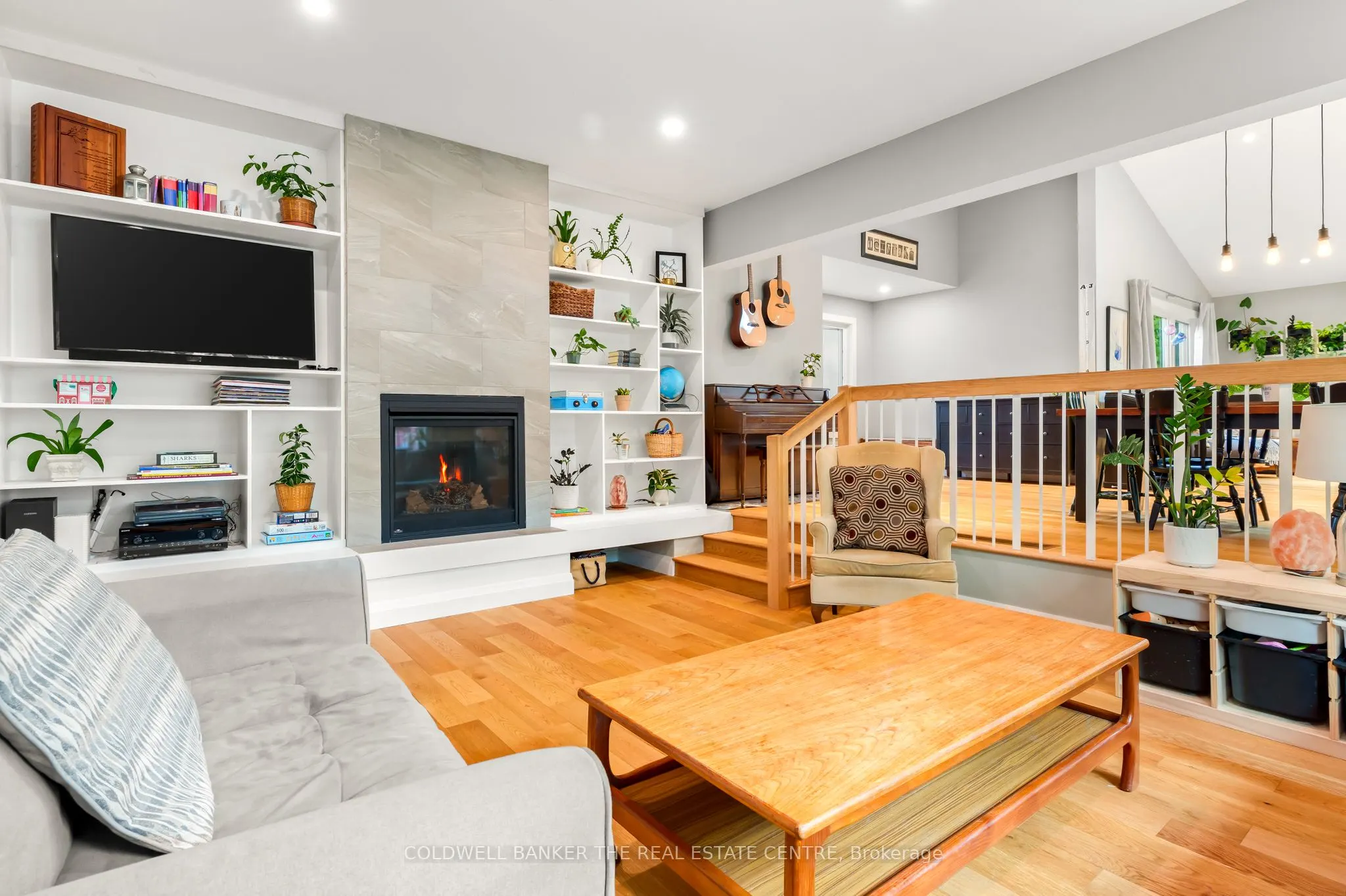 2656 Westshore Crescent