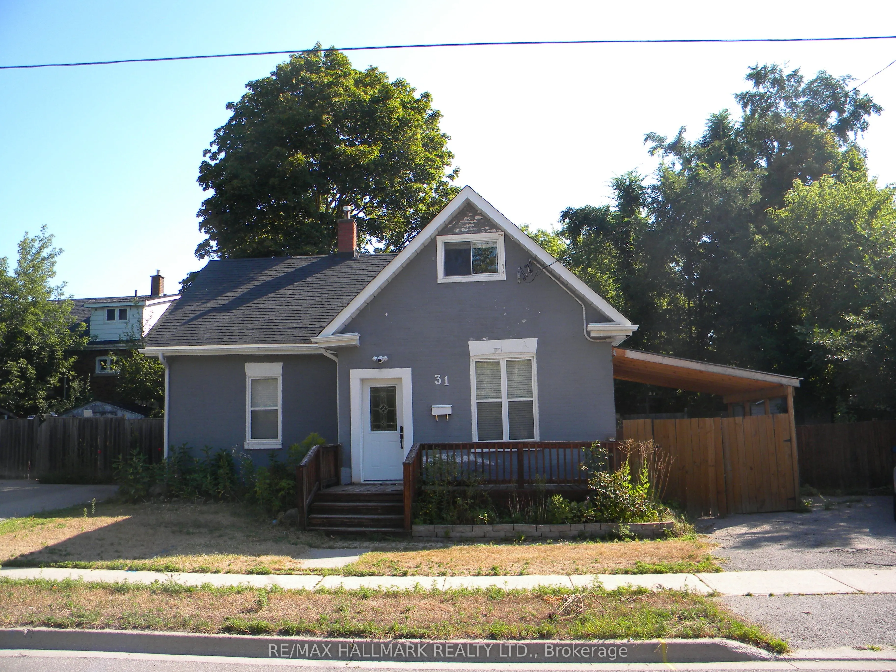 31 Eccles Street N