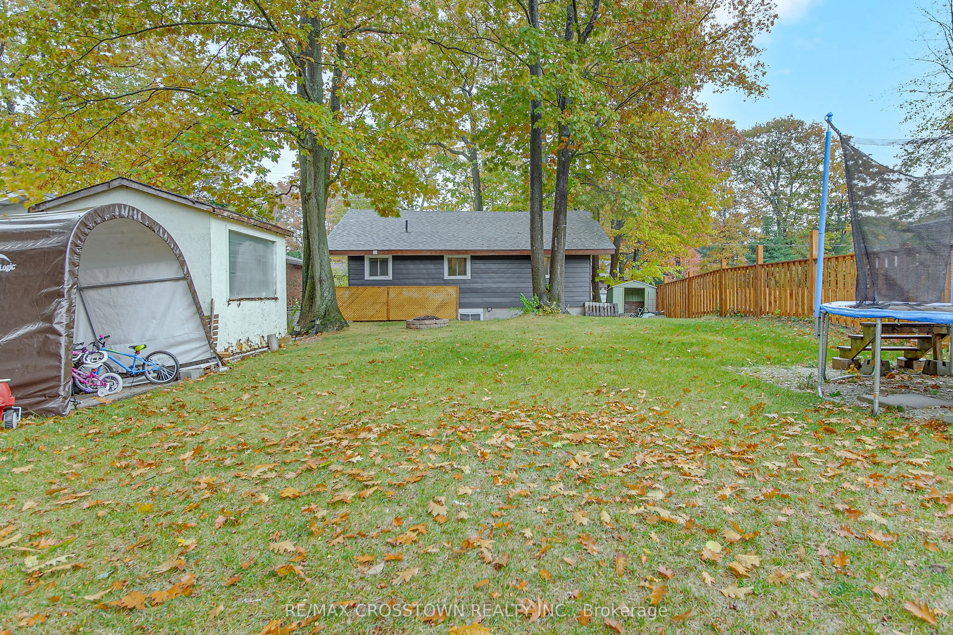 70 Knox Road W