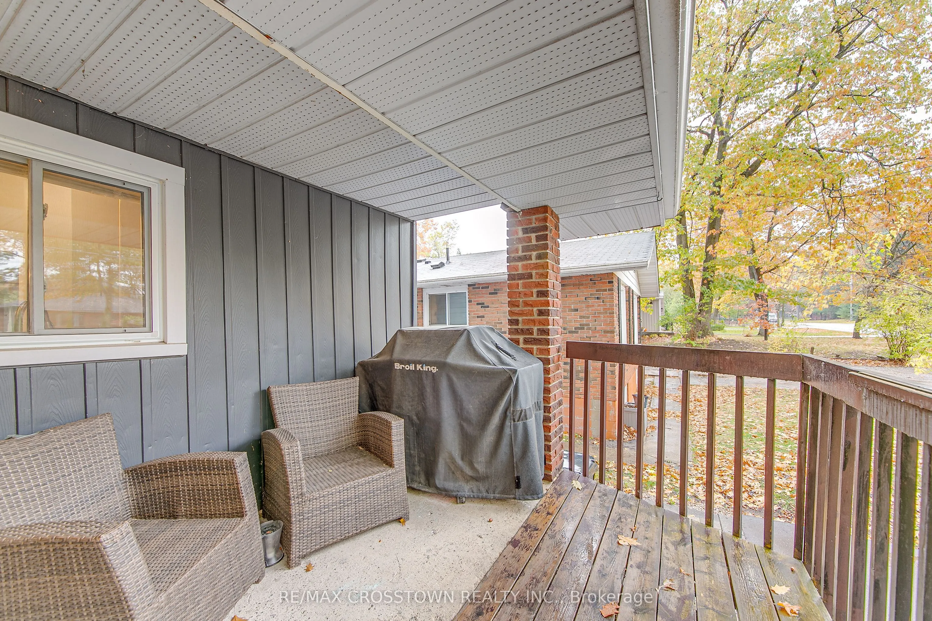 70 Knox Road W