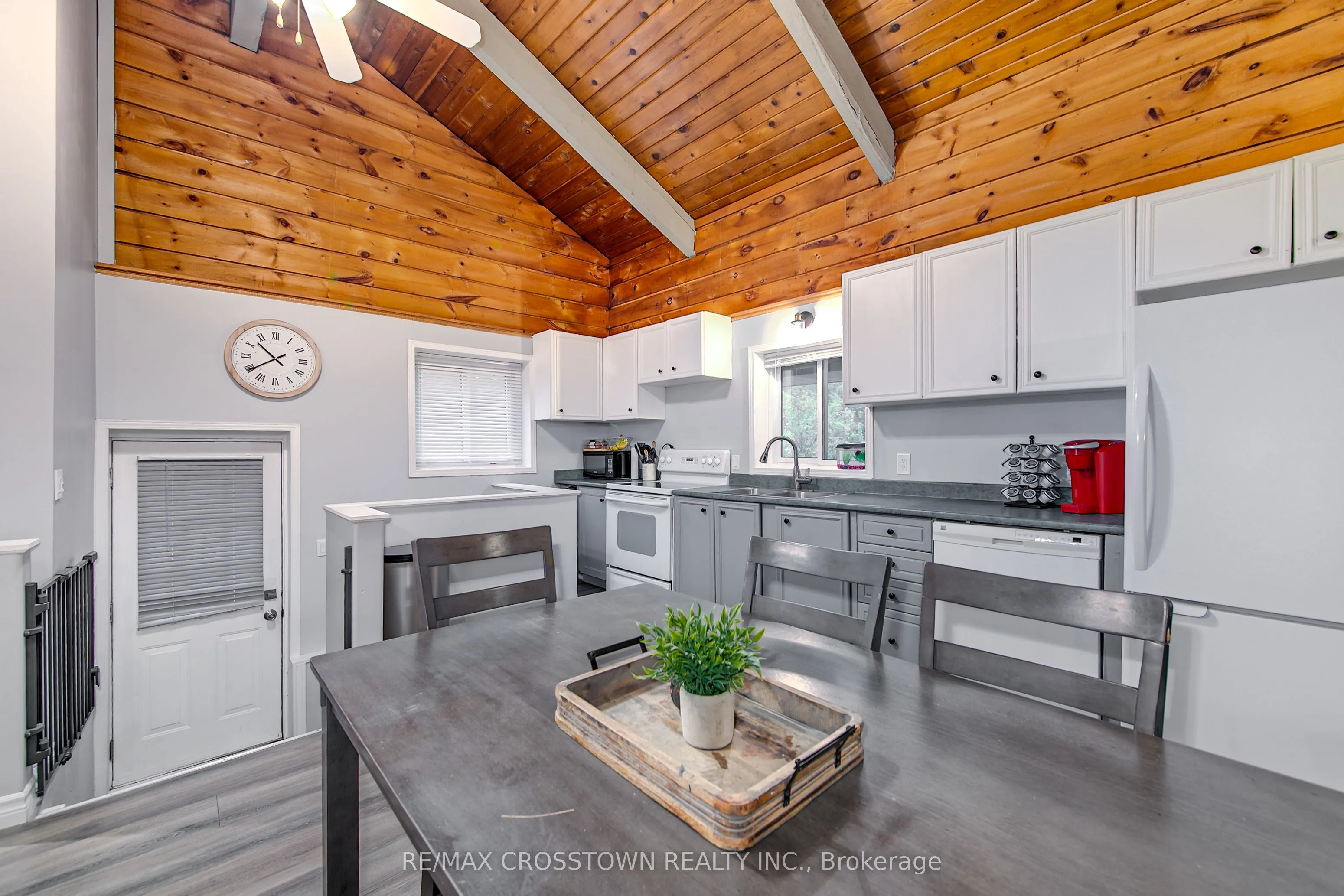 70 Knox Road W