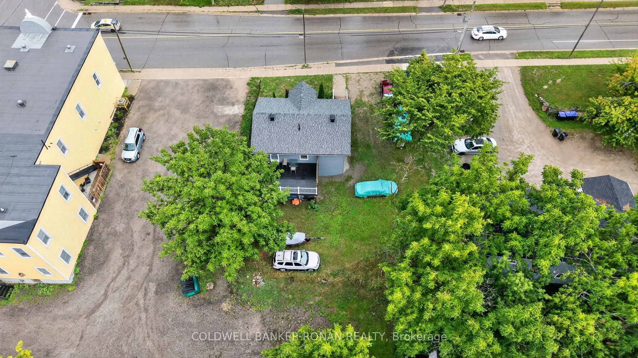 172 William Street W