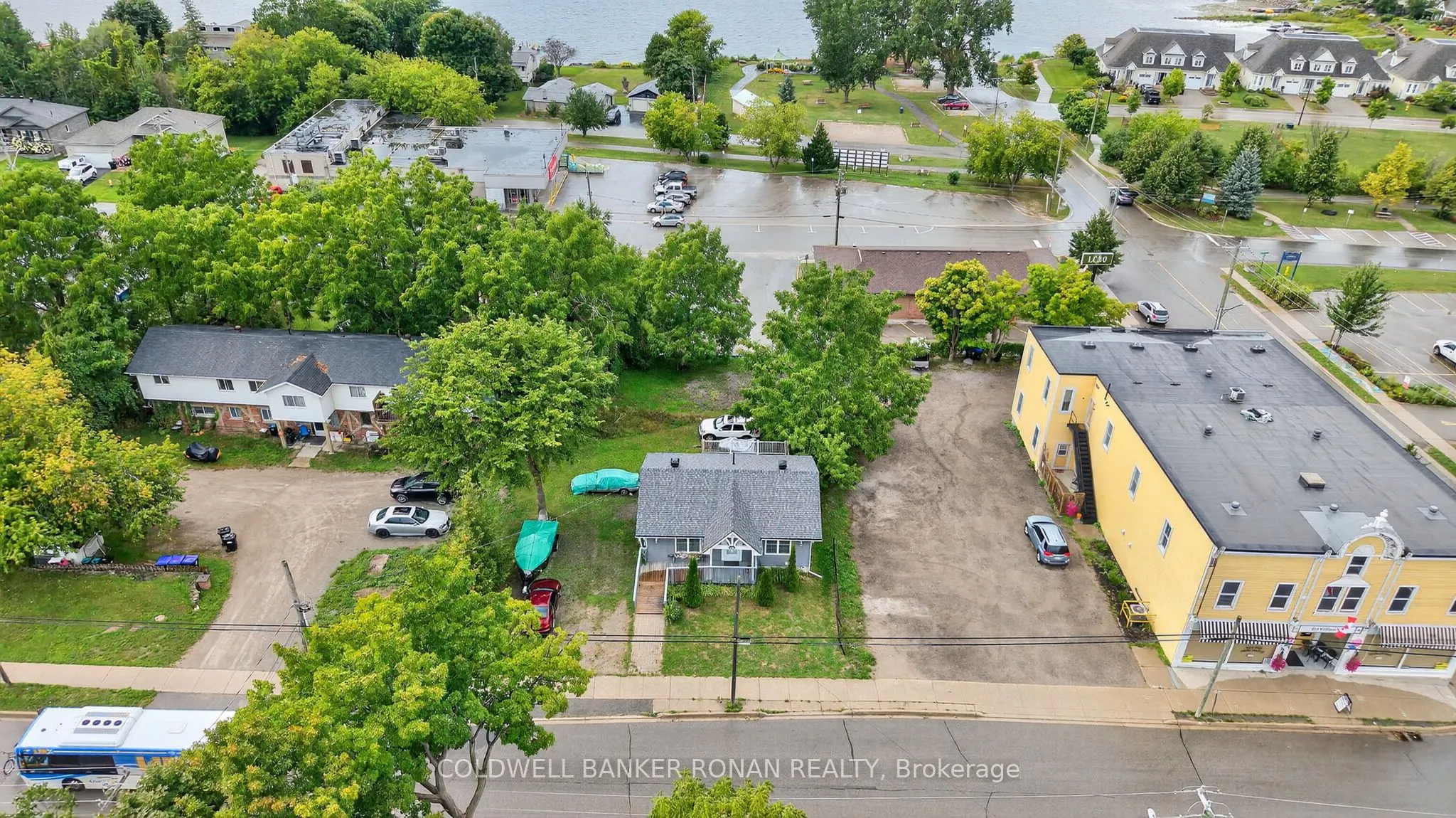 172 William Street W