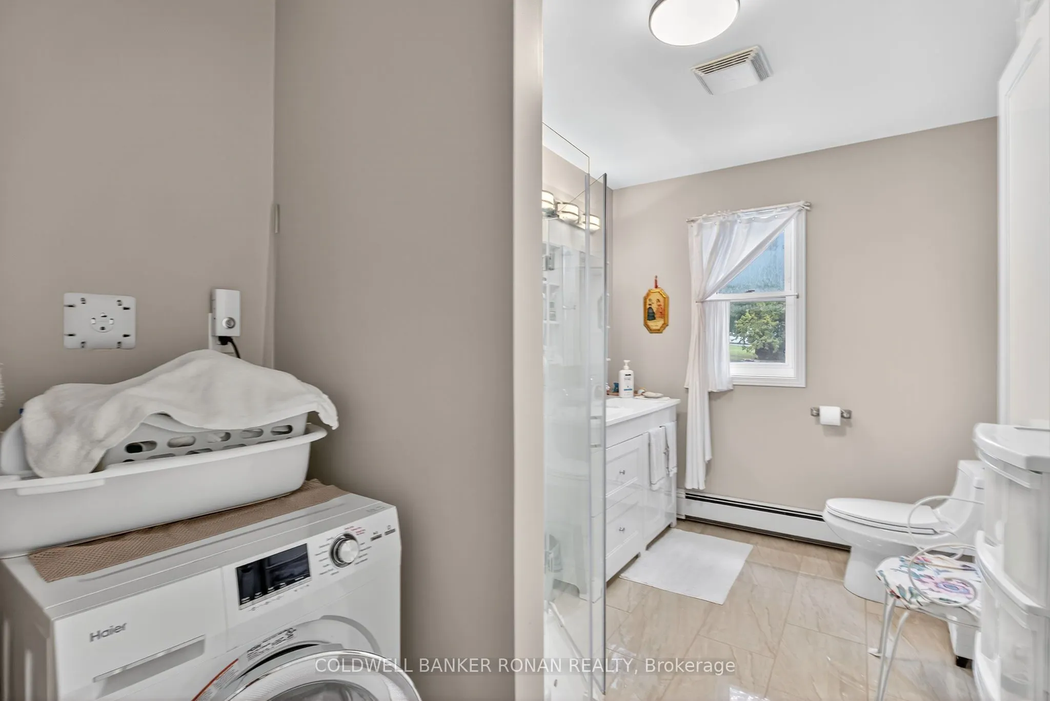 172 William Street W