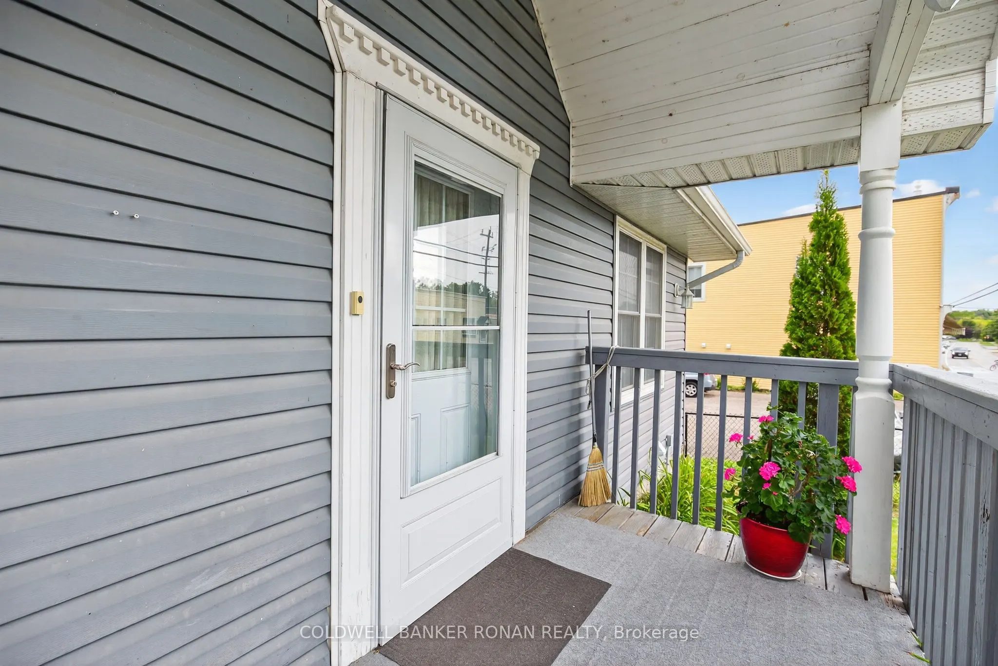 172 William Street W