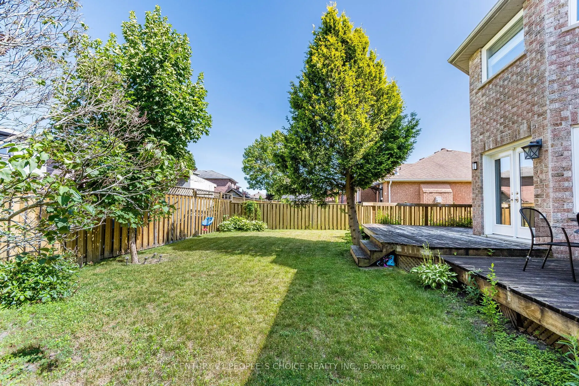 414 Cundles Road W