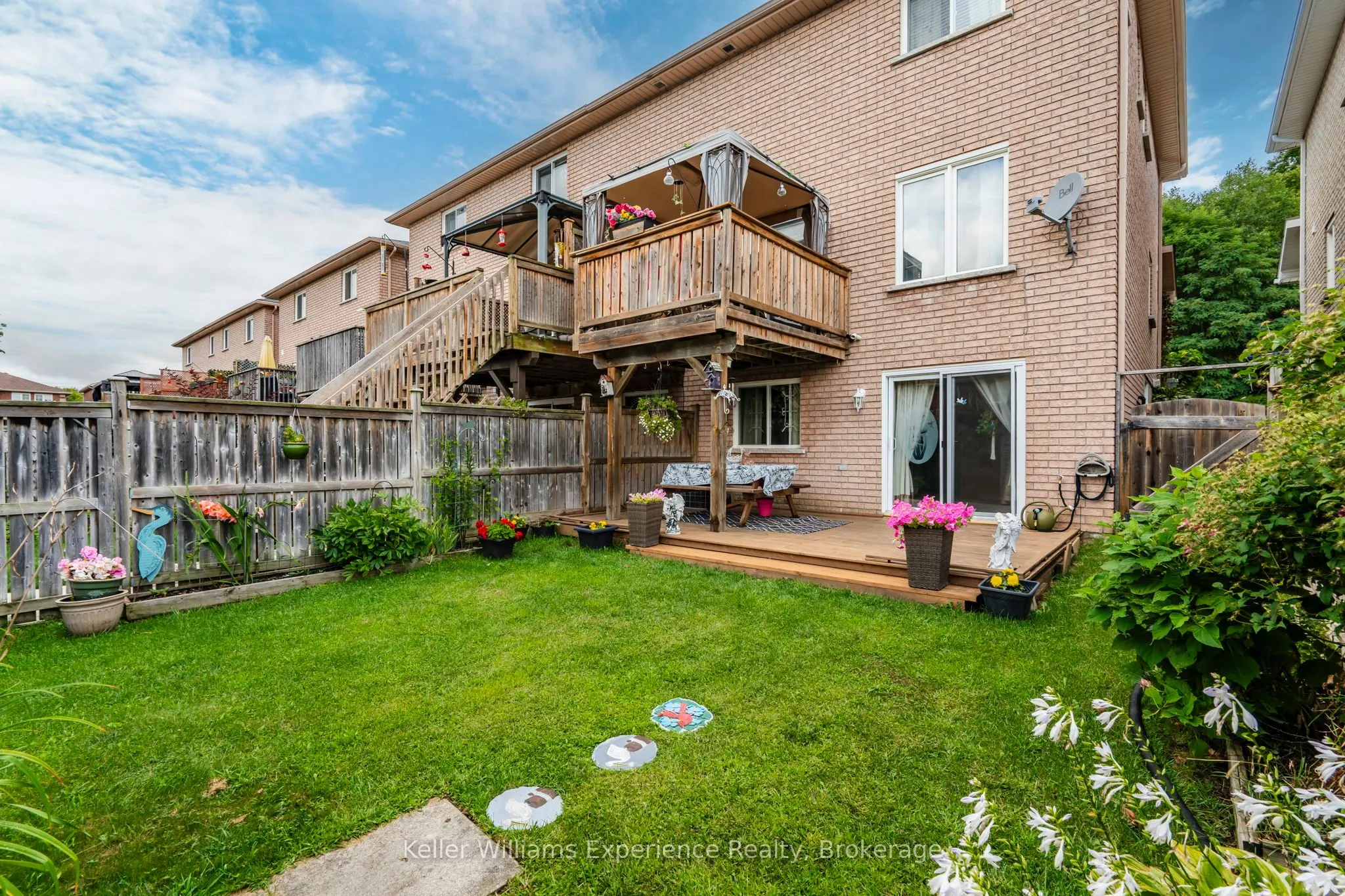 167 Southwinds Crescent