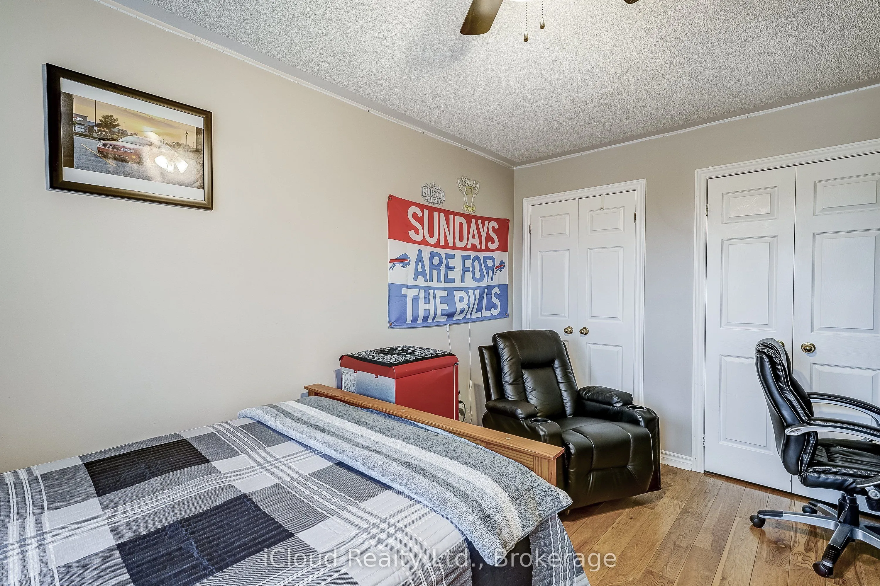 9 Timothy Lane S