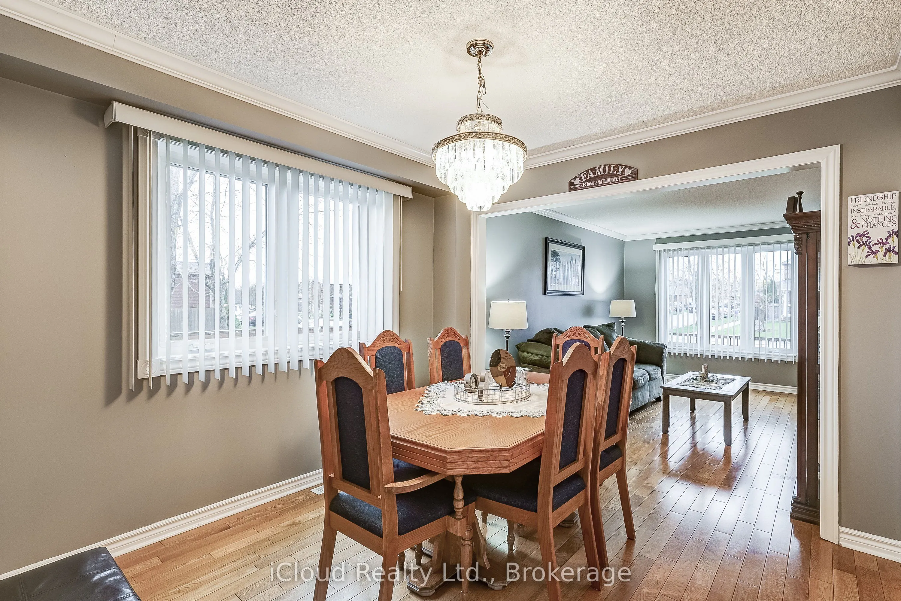 9 Timothy Lane S