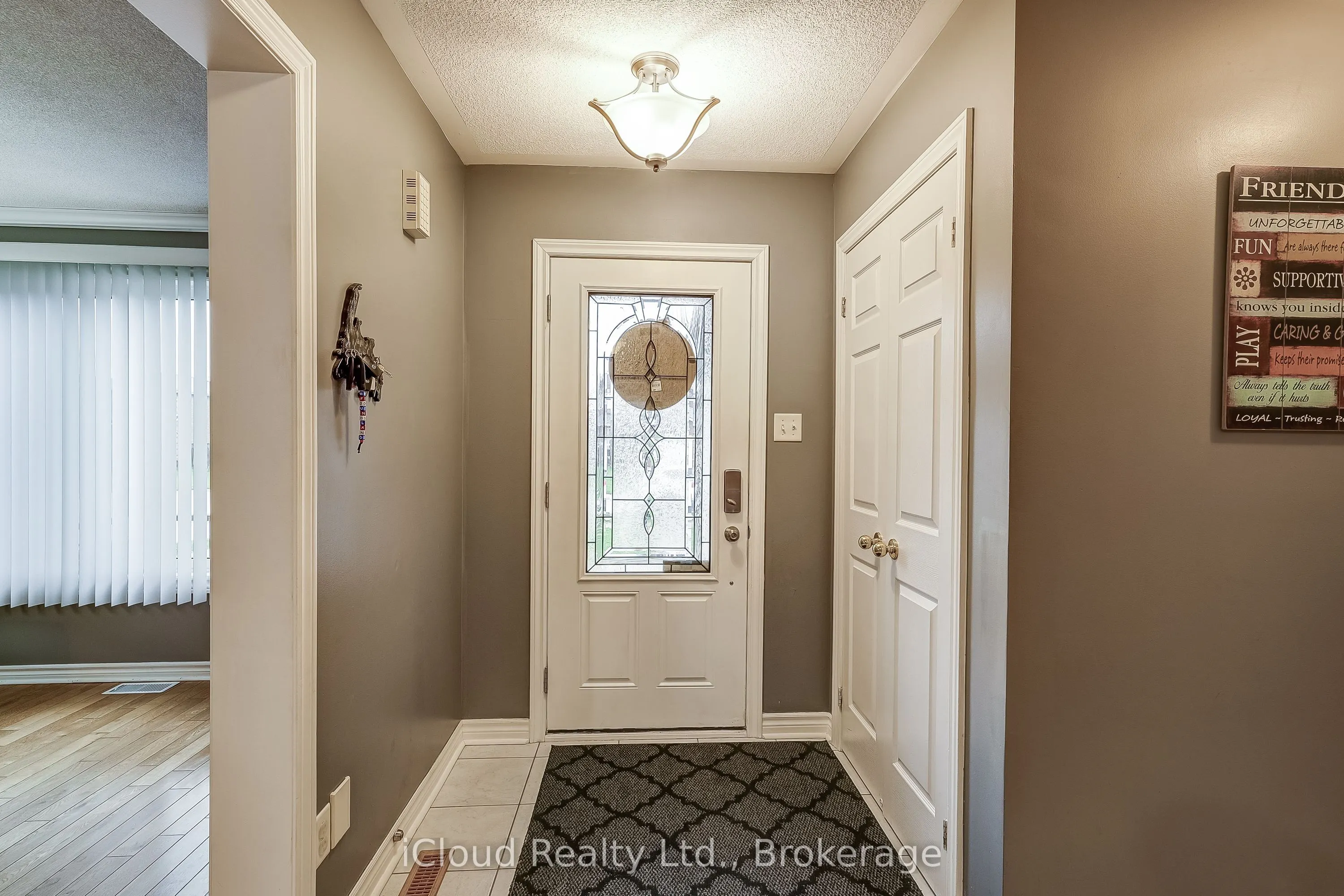 9 Timothy Lane S