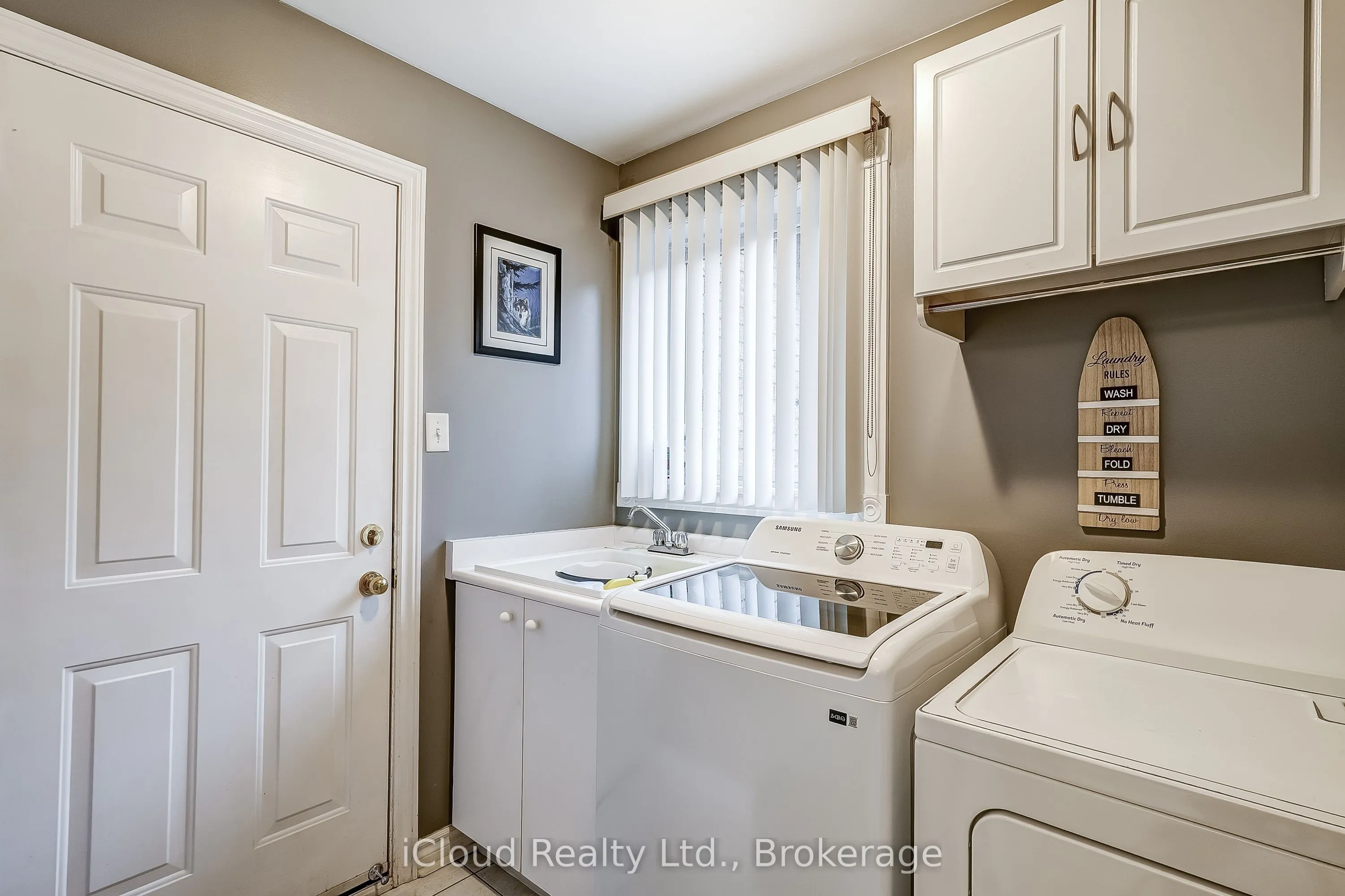 9 Timothy Lane S