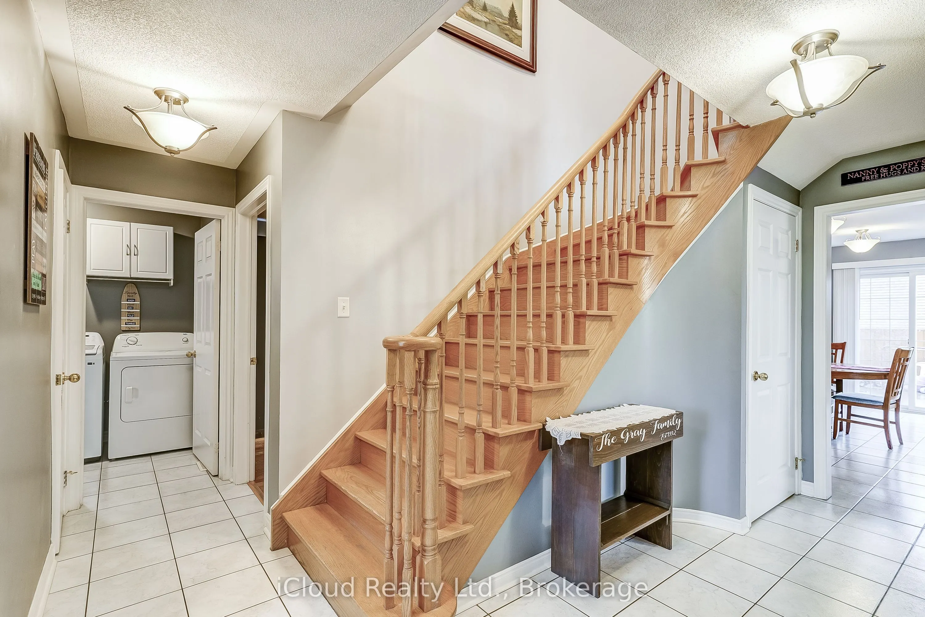 9 Timothy Lane S