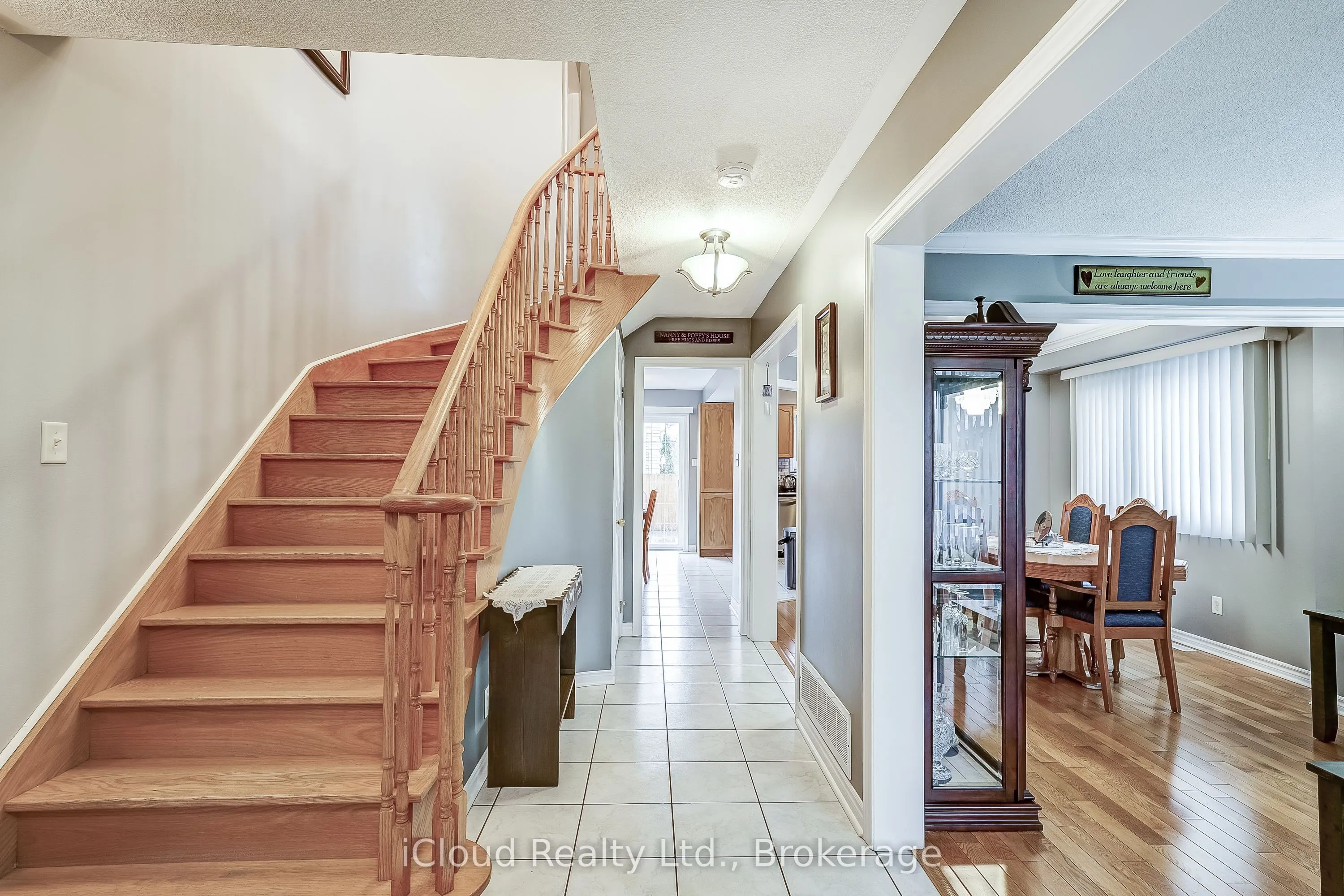 9 Timothy Lane S