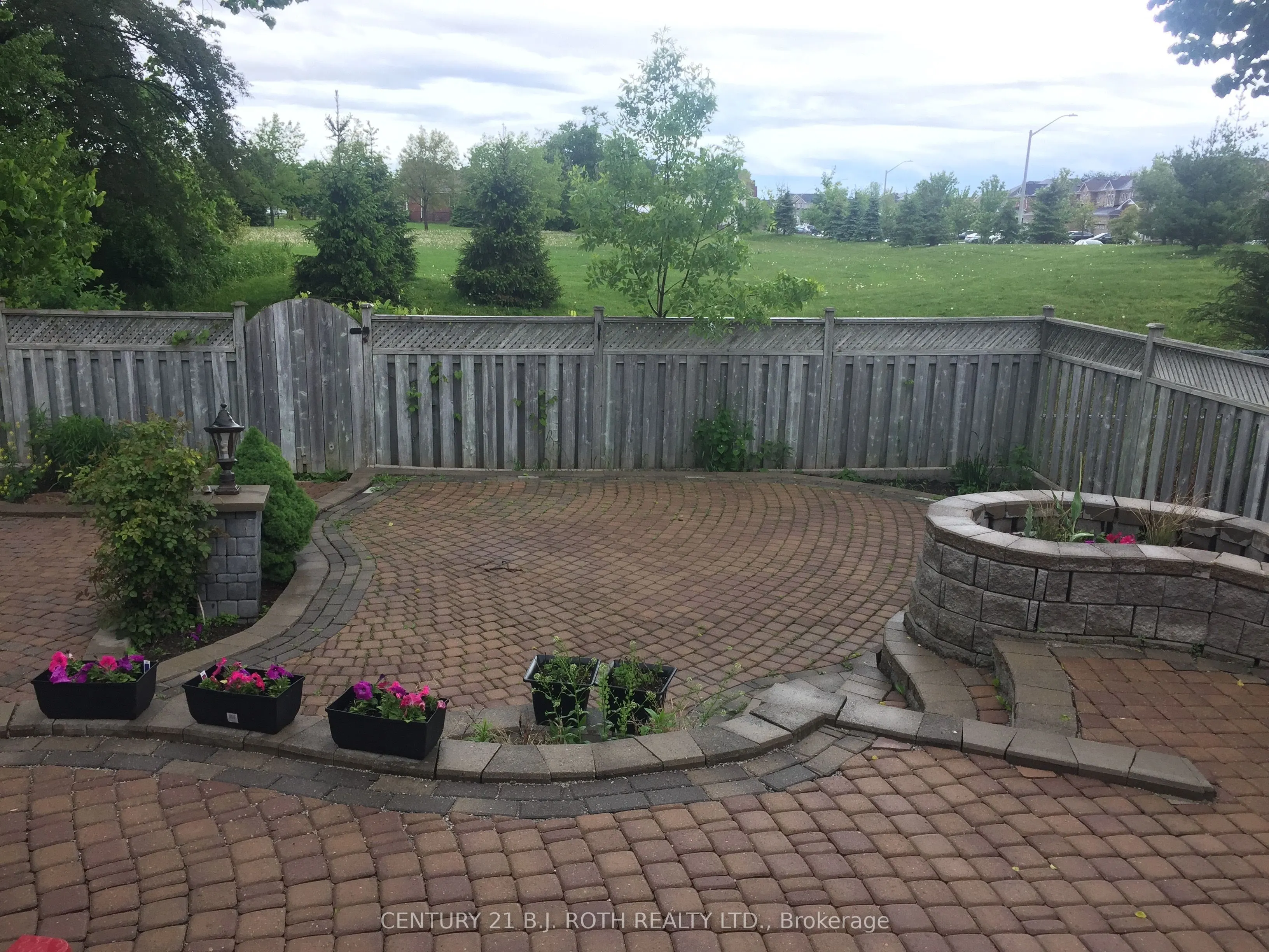 22 Mapleton Avenue, #Upper