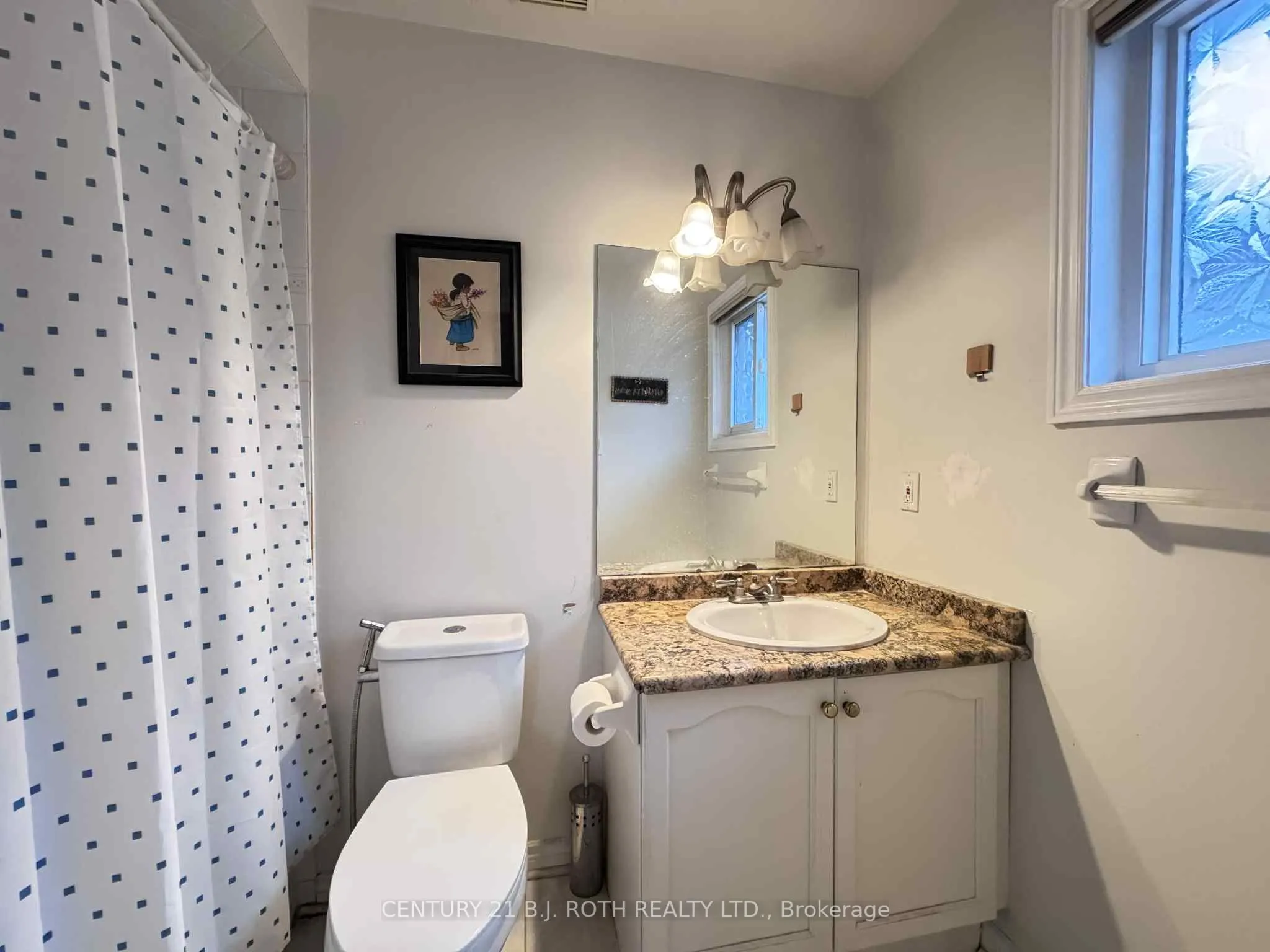 22 Mapleton Avenue, #Upper