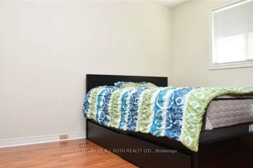 22 Mapleton Avenue, #Upper