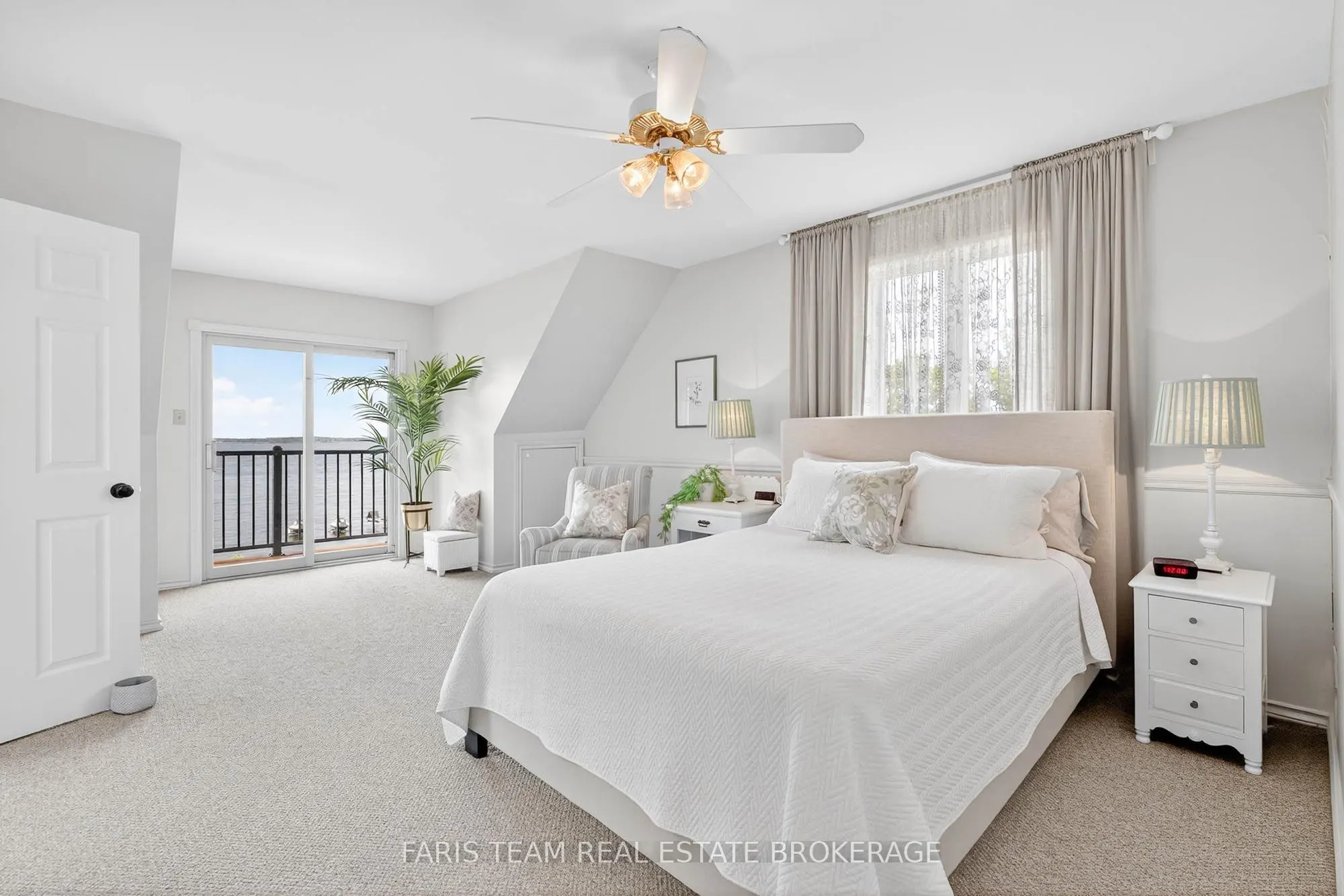 238 Robins Point Road