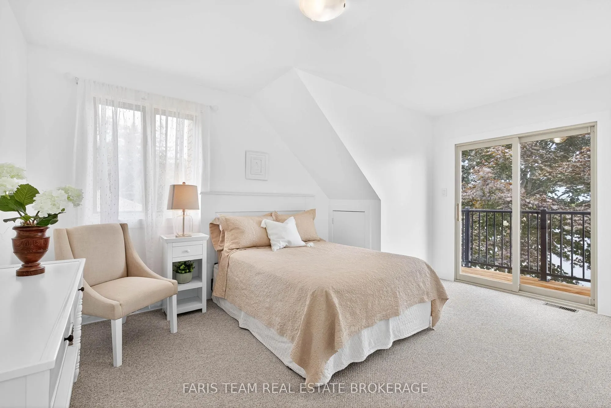 238 Robins Point Road