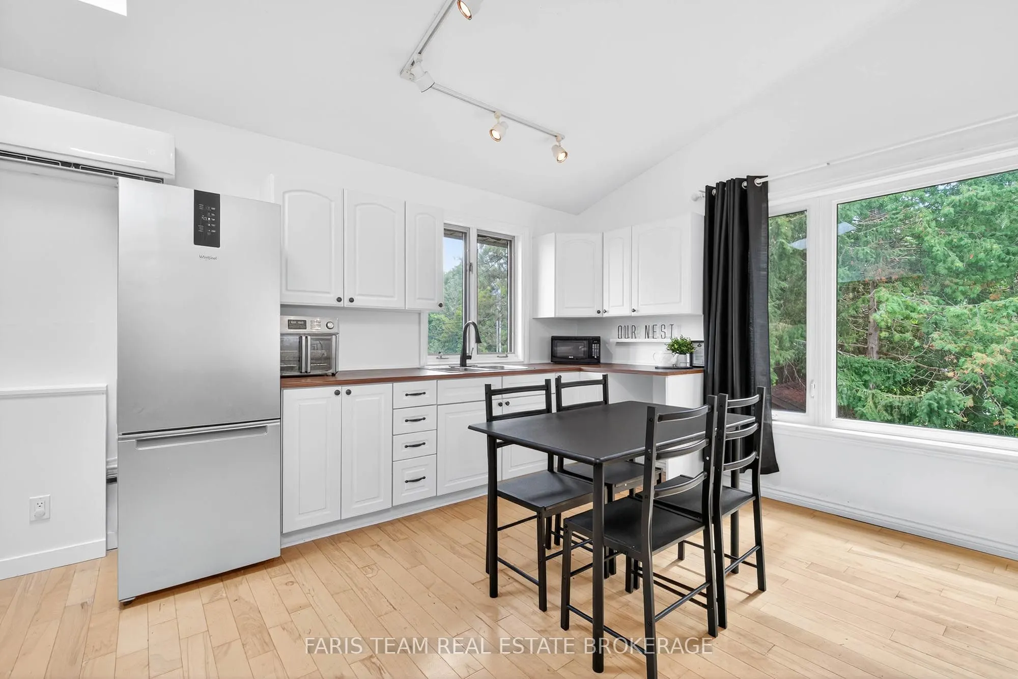 238 Robins Point Road
