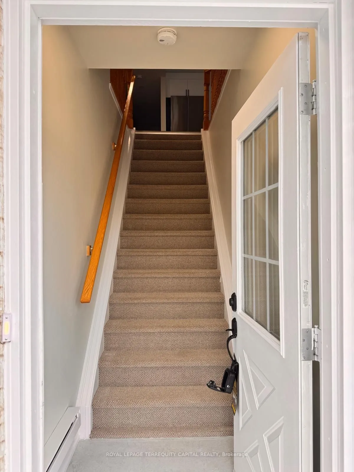 344 Edgehill Drive, #Upper