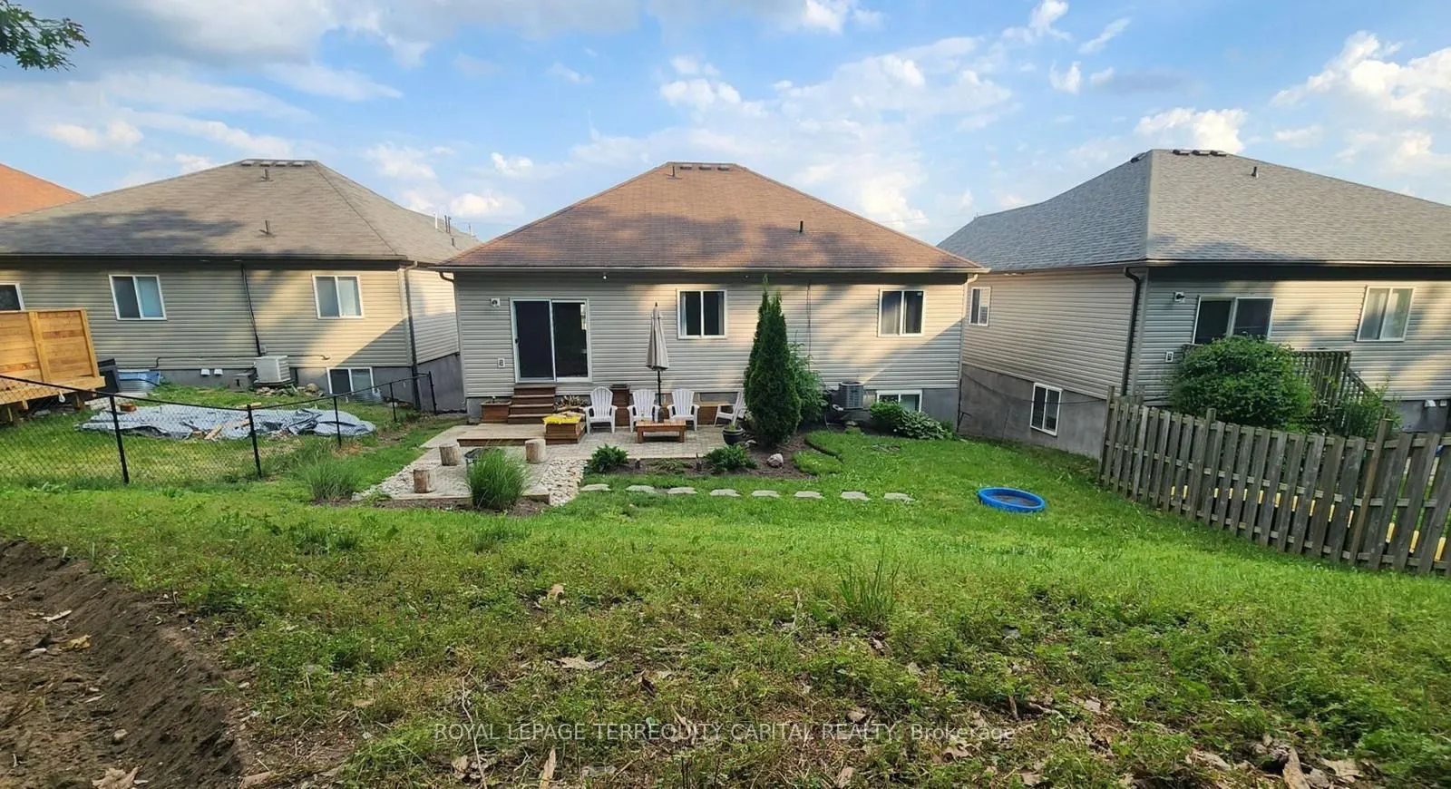 344 Edgehill Drive, #Upper