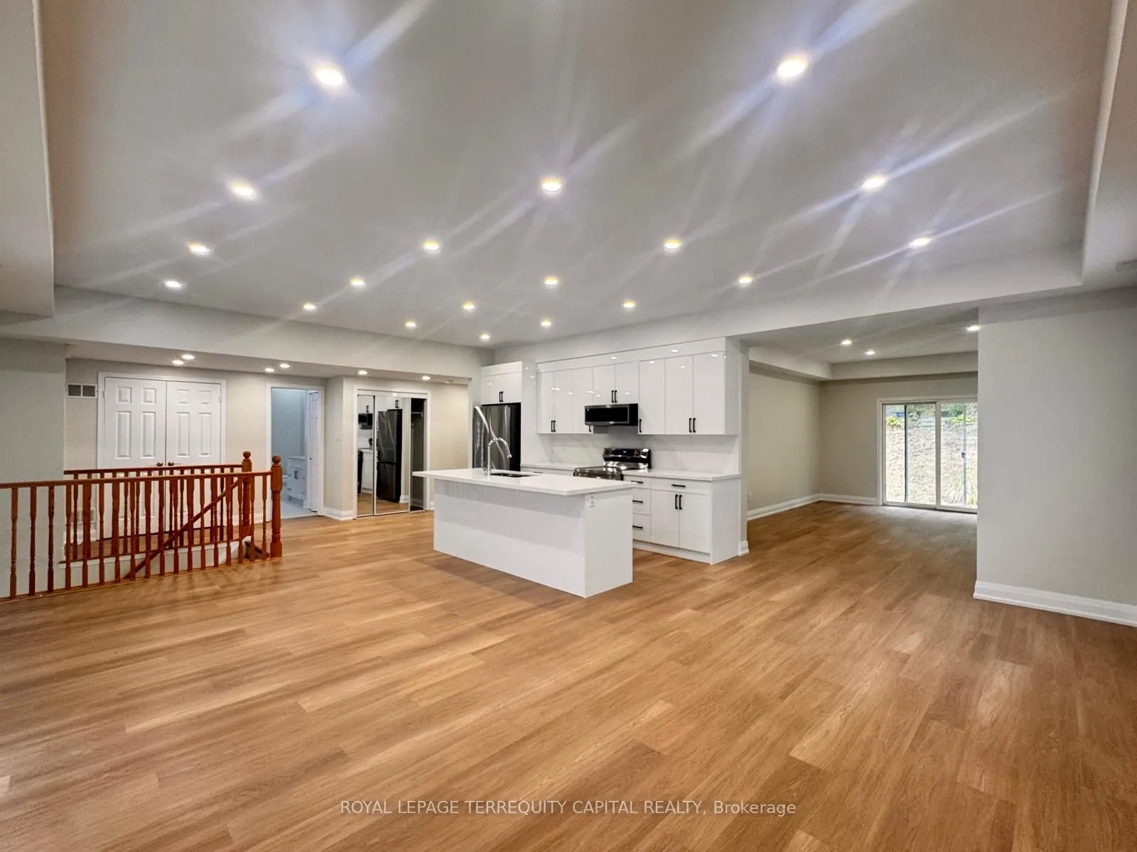 344 Edgehill Drive, #Upper