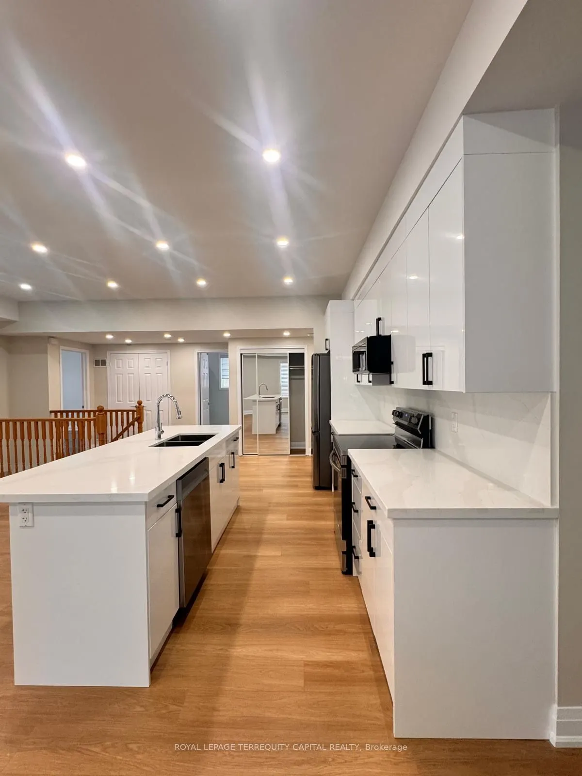344 Edgehill Drive, #Upper