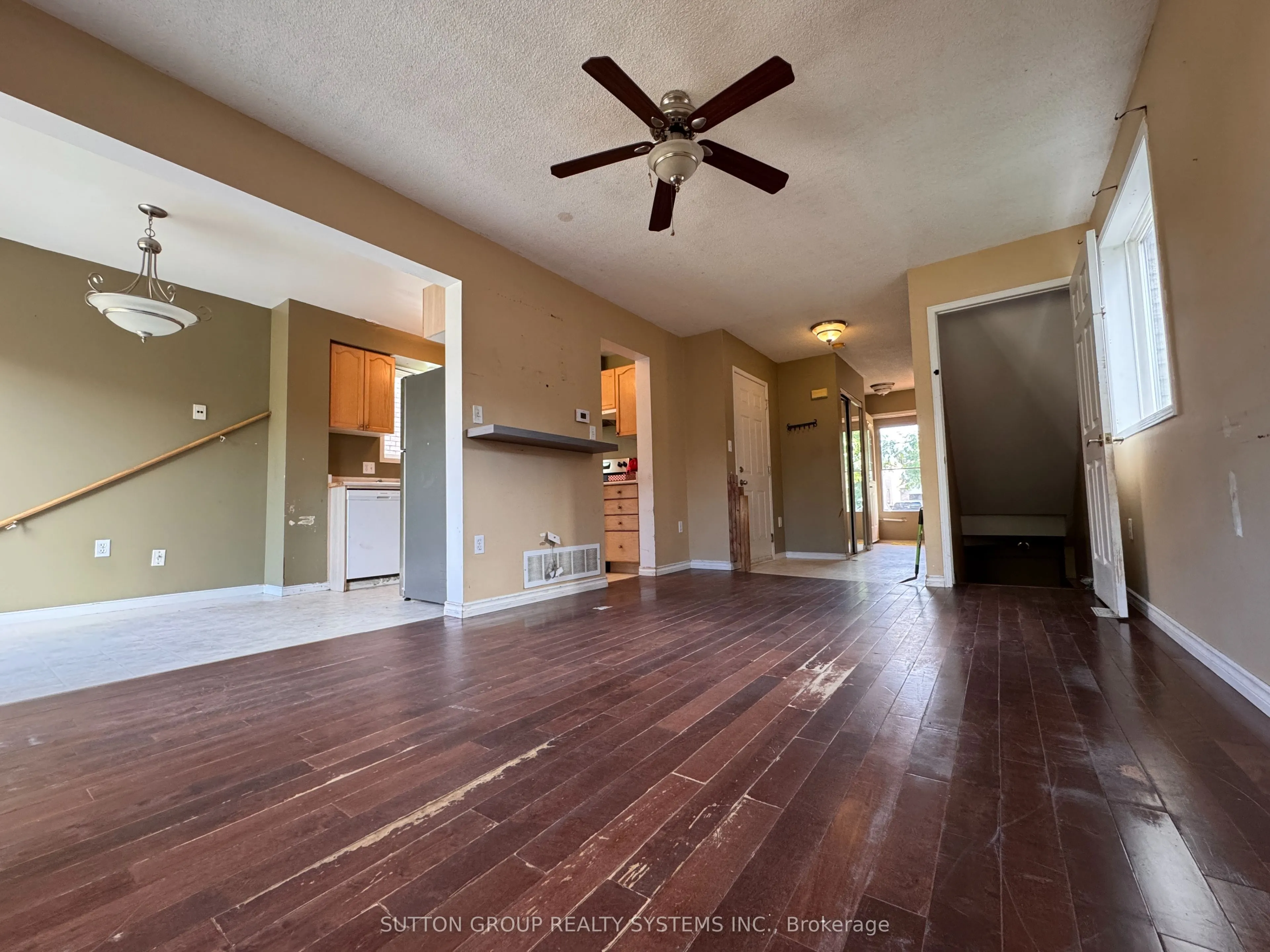 53 Hersey Crescent