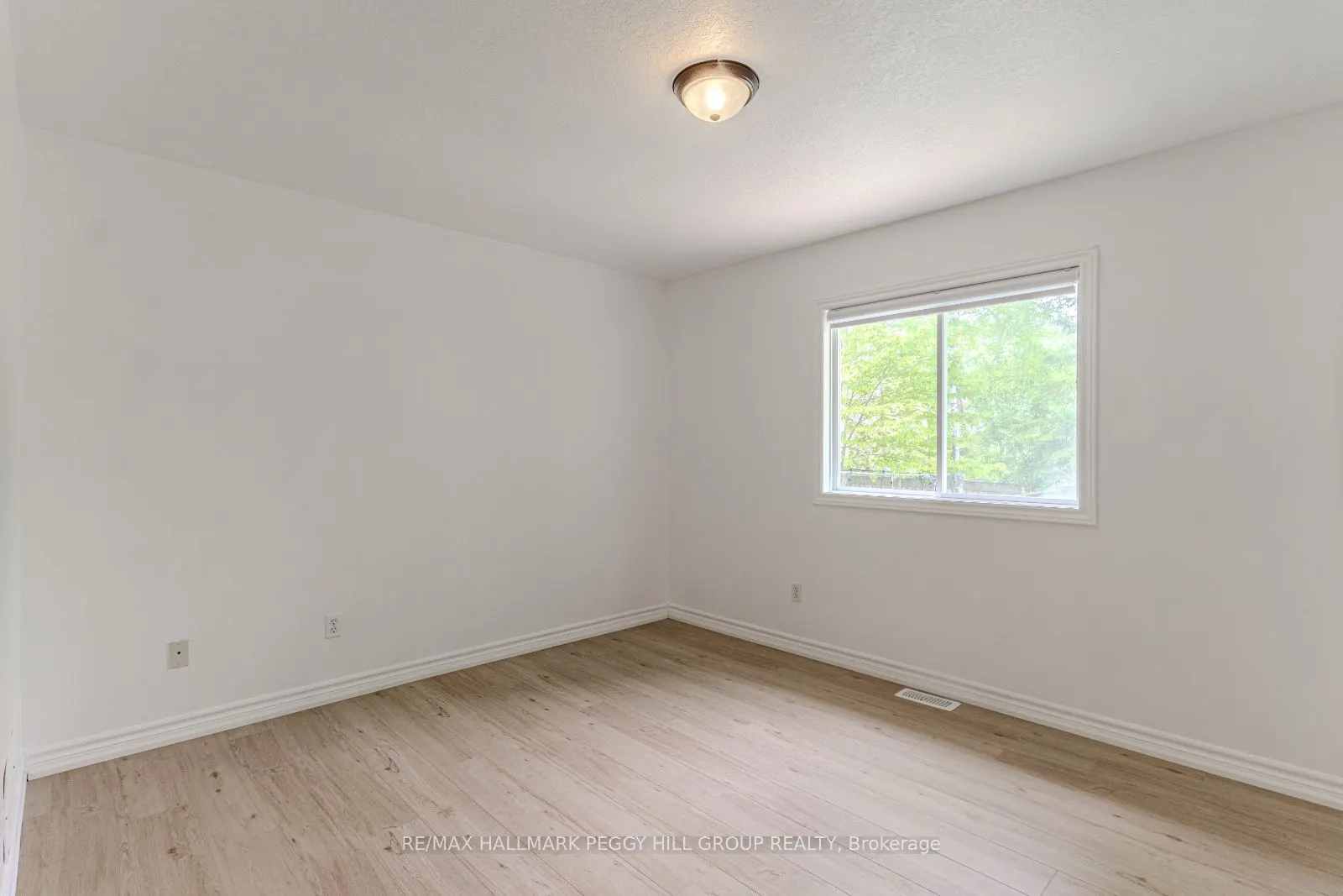 32 54th Street S, #Upper