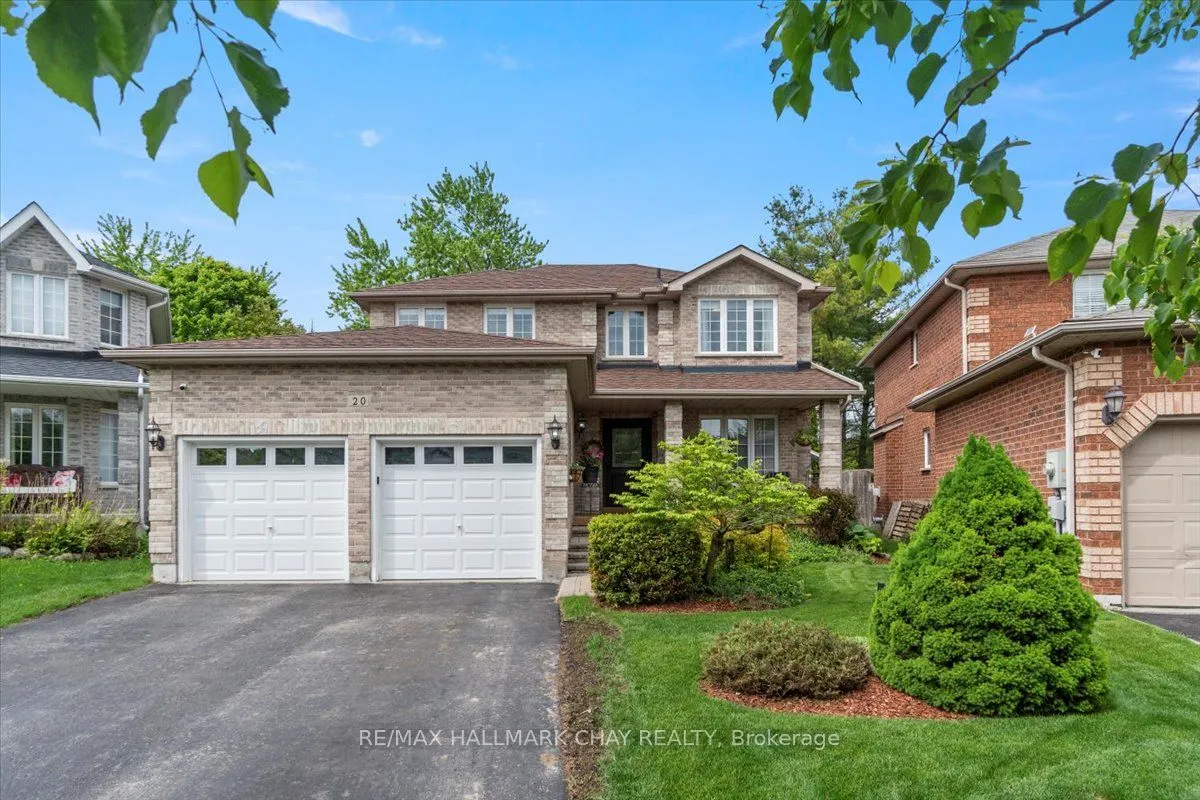 20 Stoneybrook Crescent
