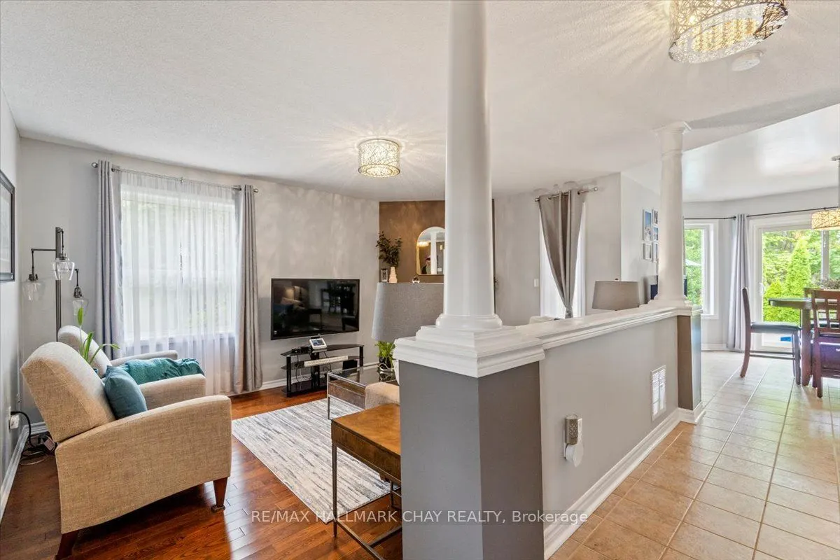 20 Stoneybrook Crescent