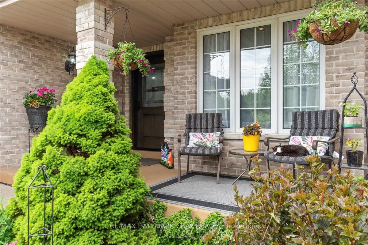 20 Stoneybrook Crescent