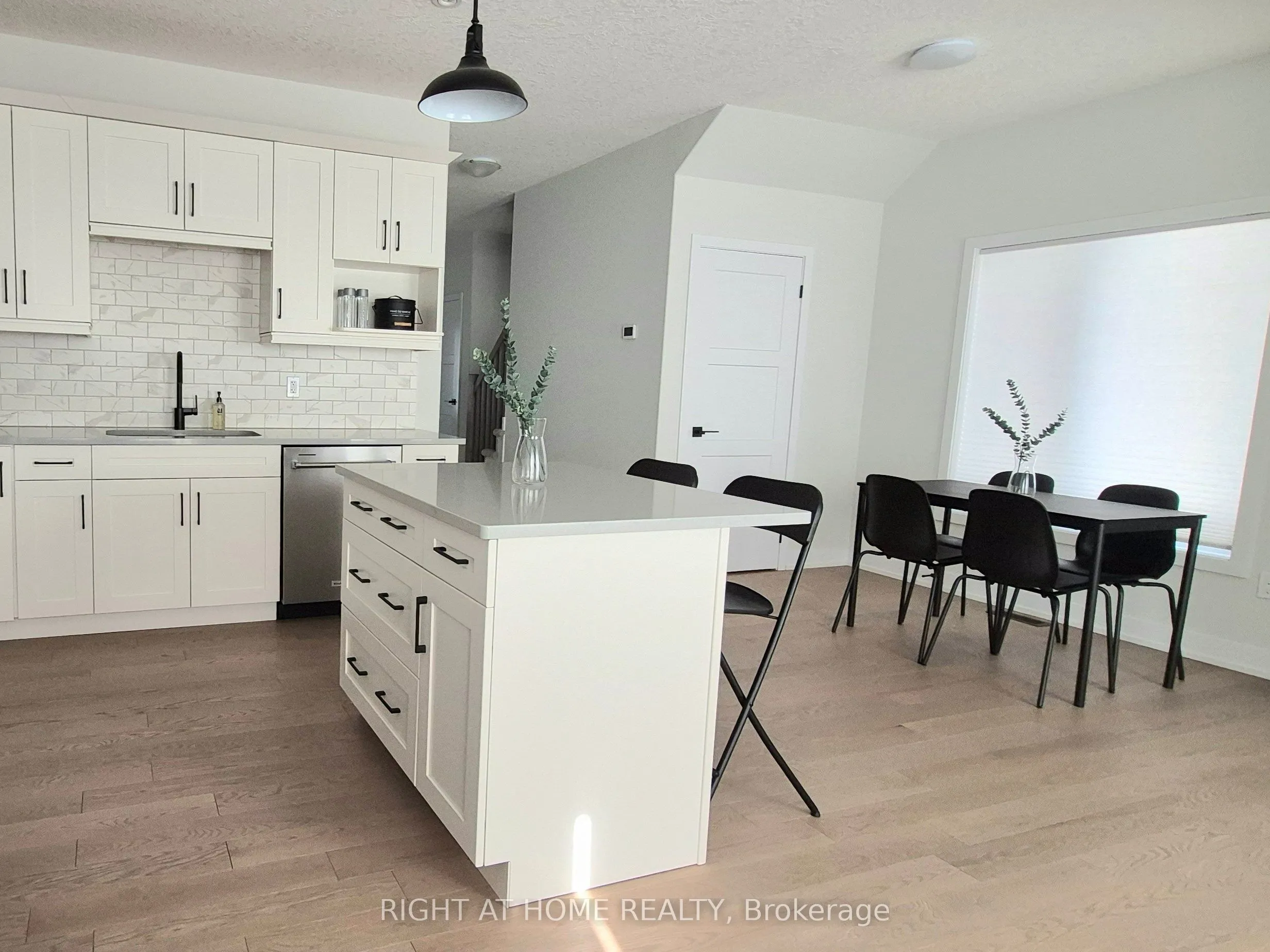 89 Archer Avenue