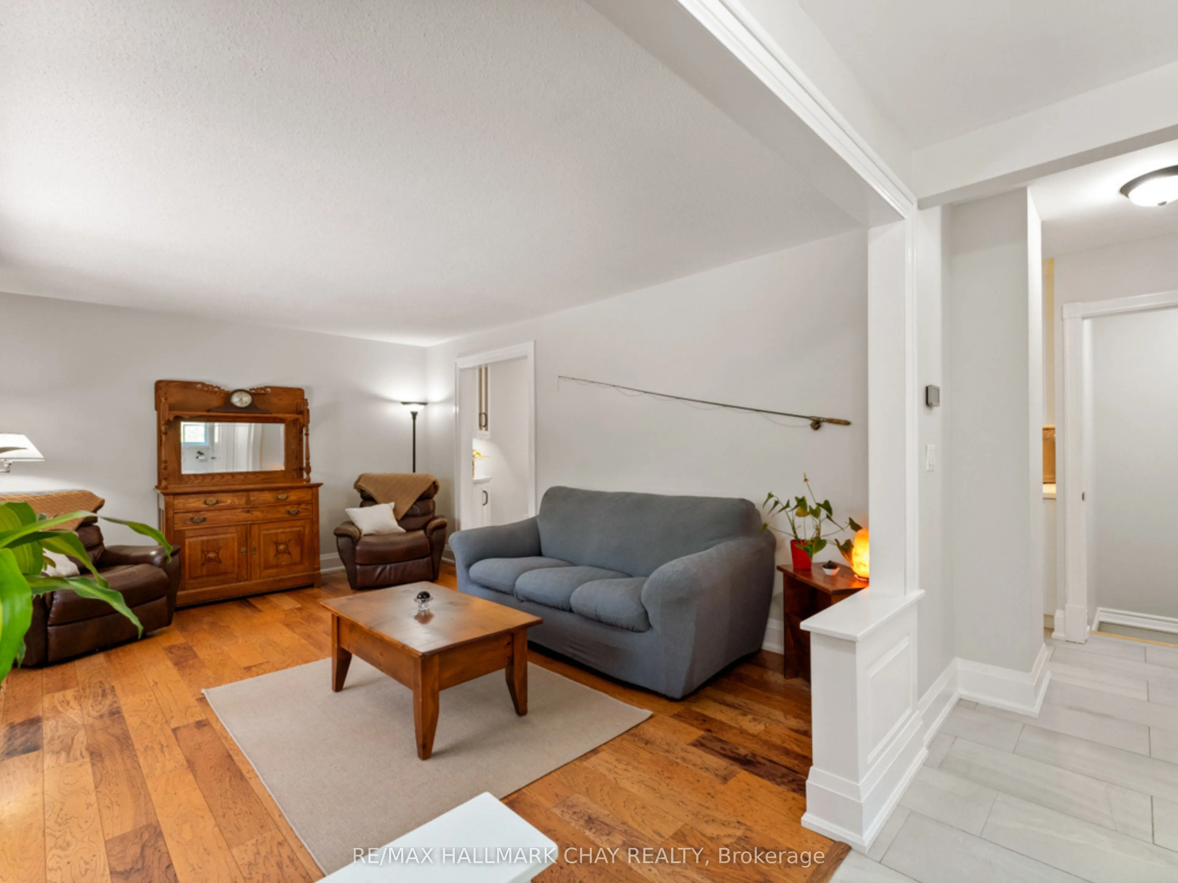 18 Lawrence Avenue