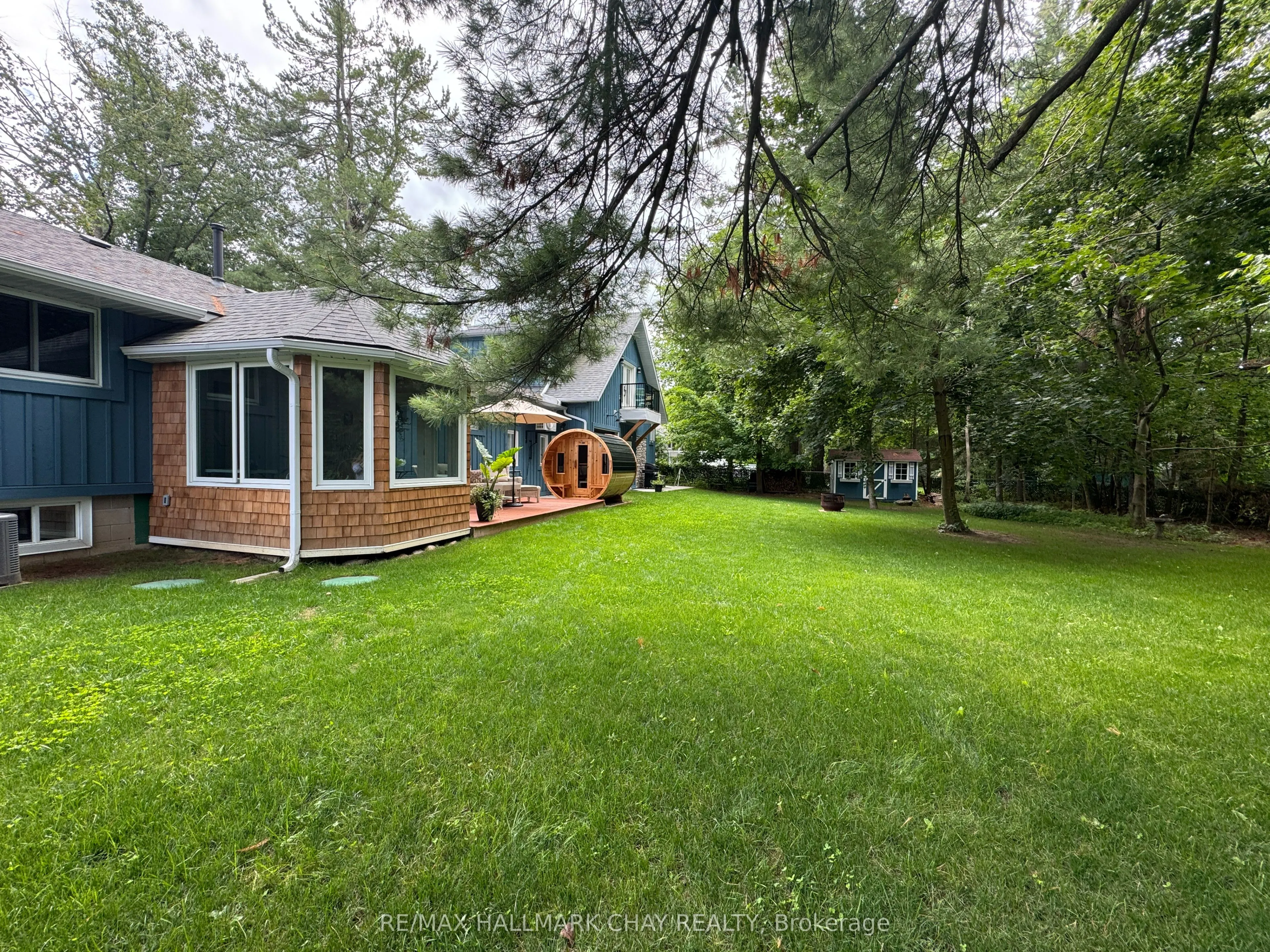 18 Lawrence Avenue