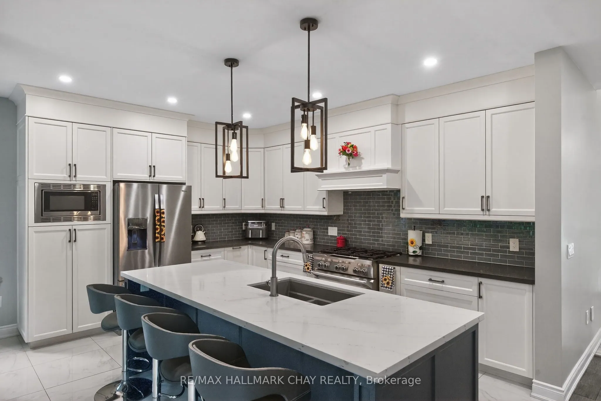 2 Timberland Court S