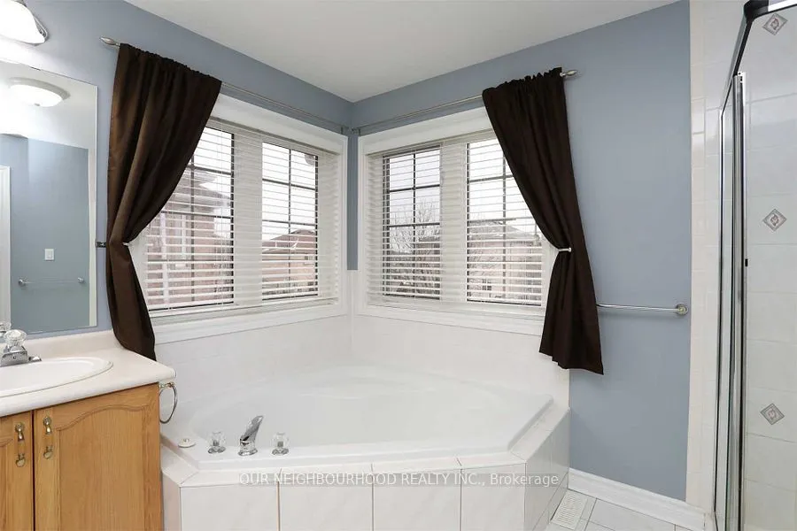 83 Cloughley Drive N