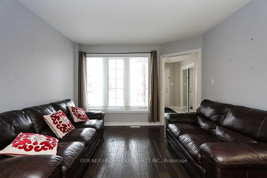 83 Cloughley Drive N