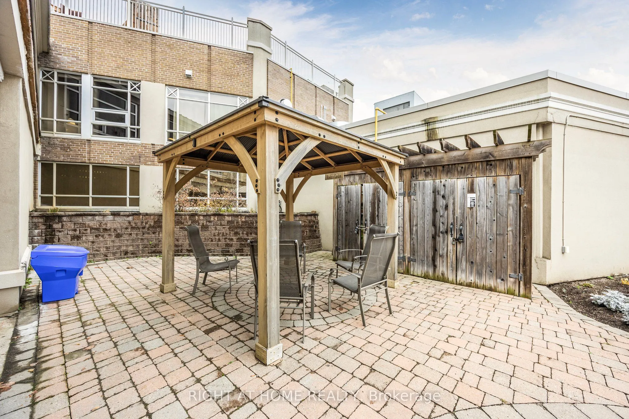 74 Ross Street, #53
