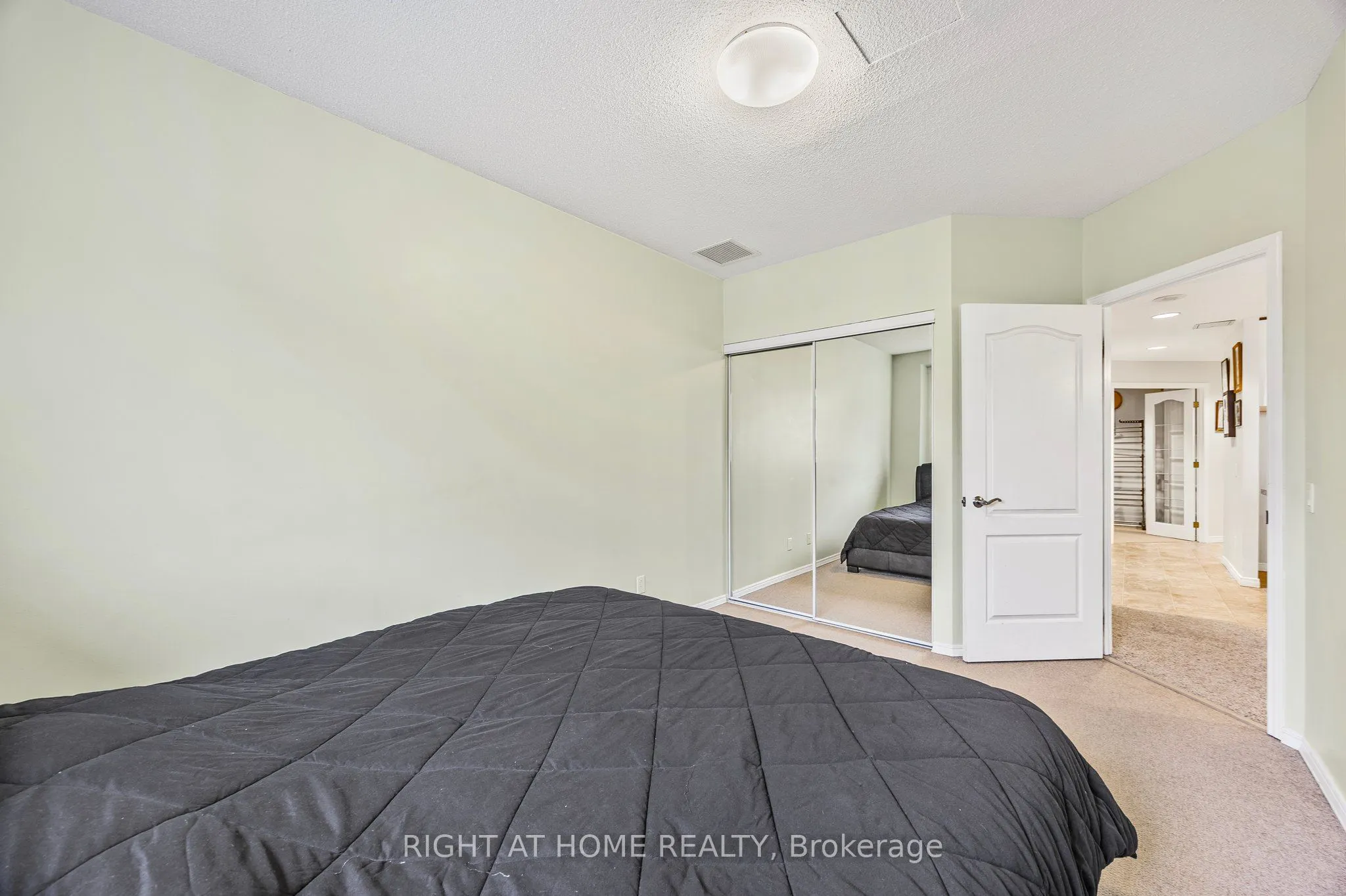 74 Ross Street, #53