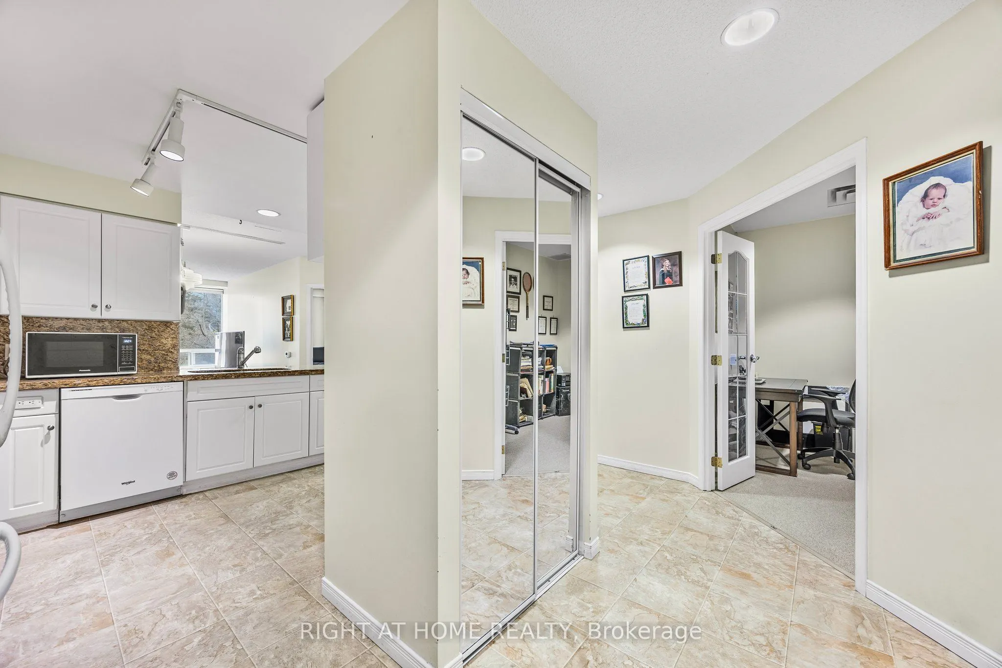74 Ross Street, #53