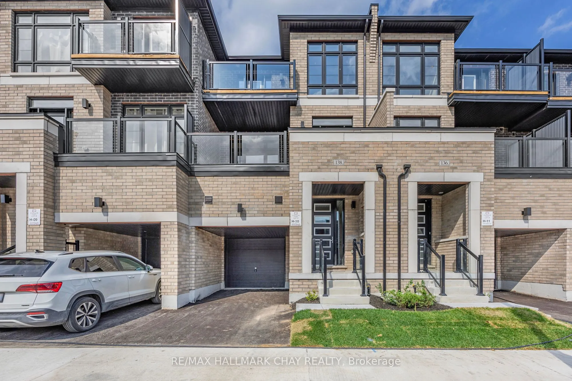 138 Turnberry Lane