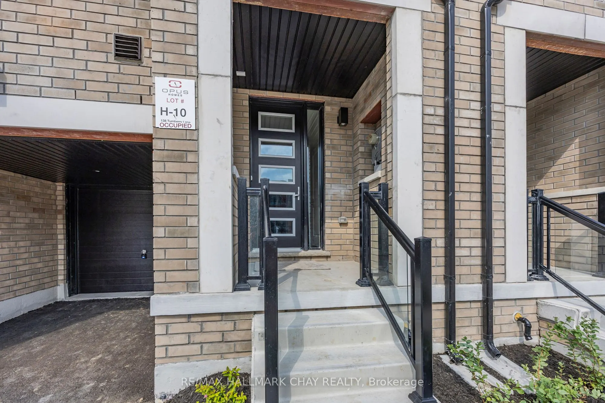 138 Turnberry Lane