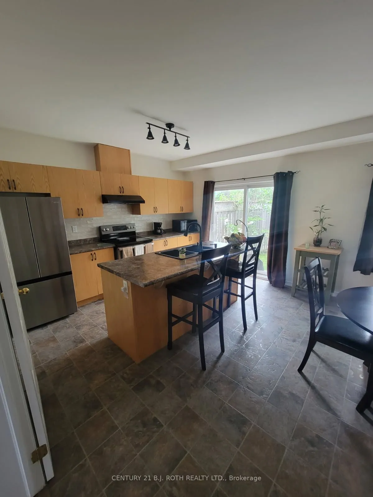 175 Stanley Street, #37