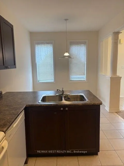 7 Village Gate Drive, #7