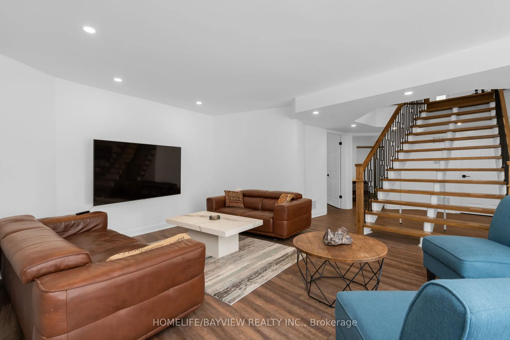 23 Country club Lane