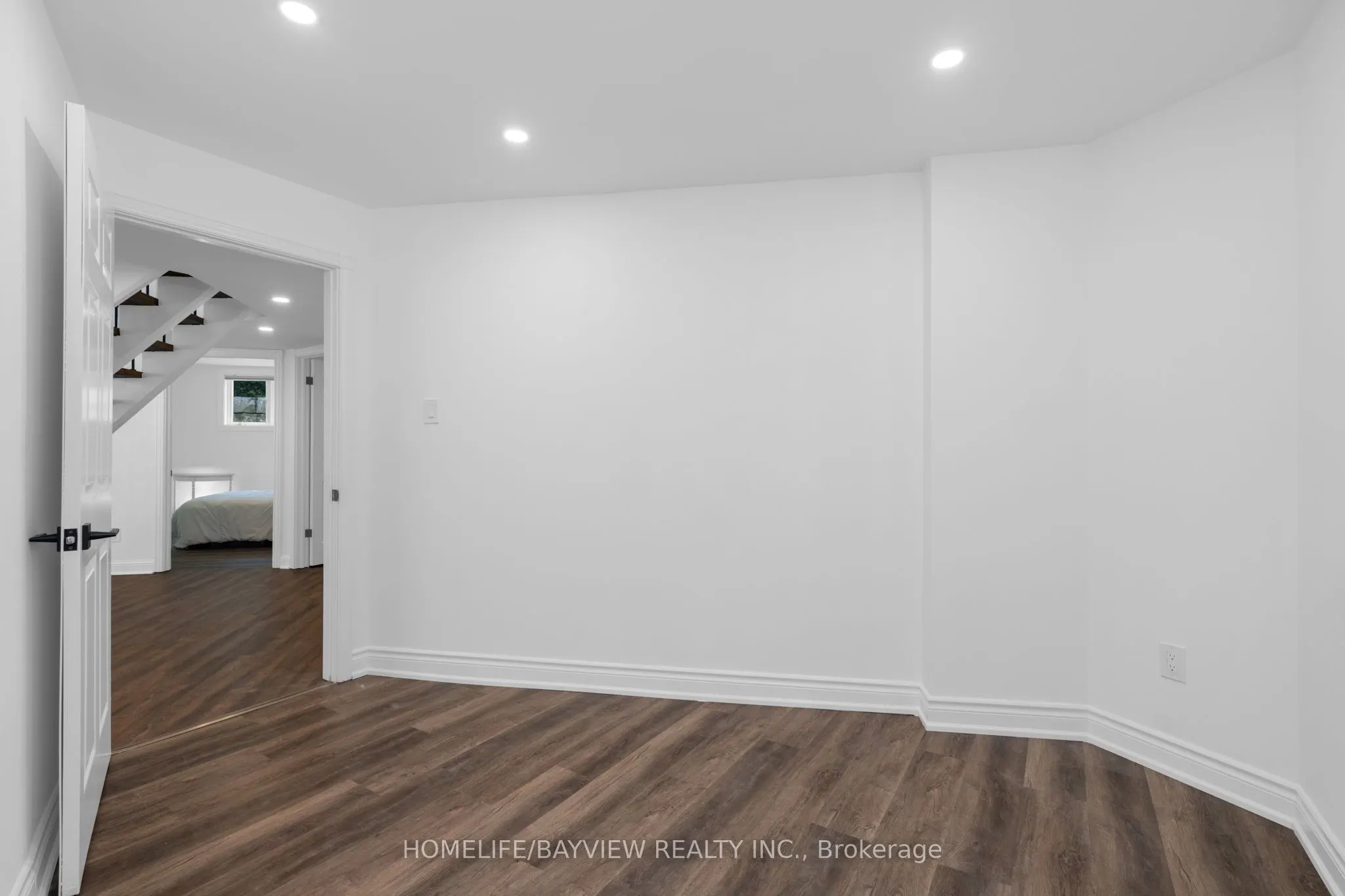 23 Country club Lane